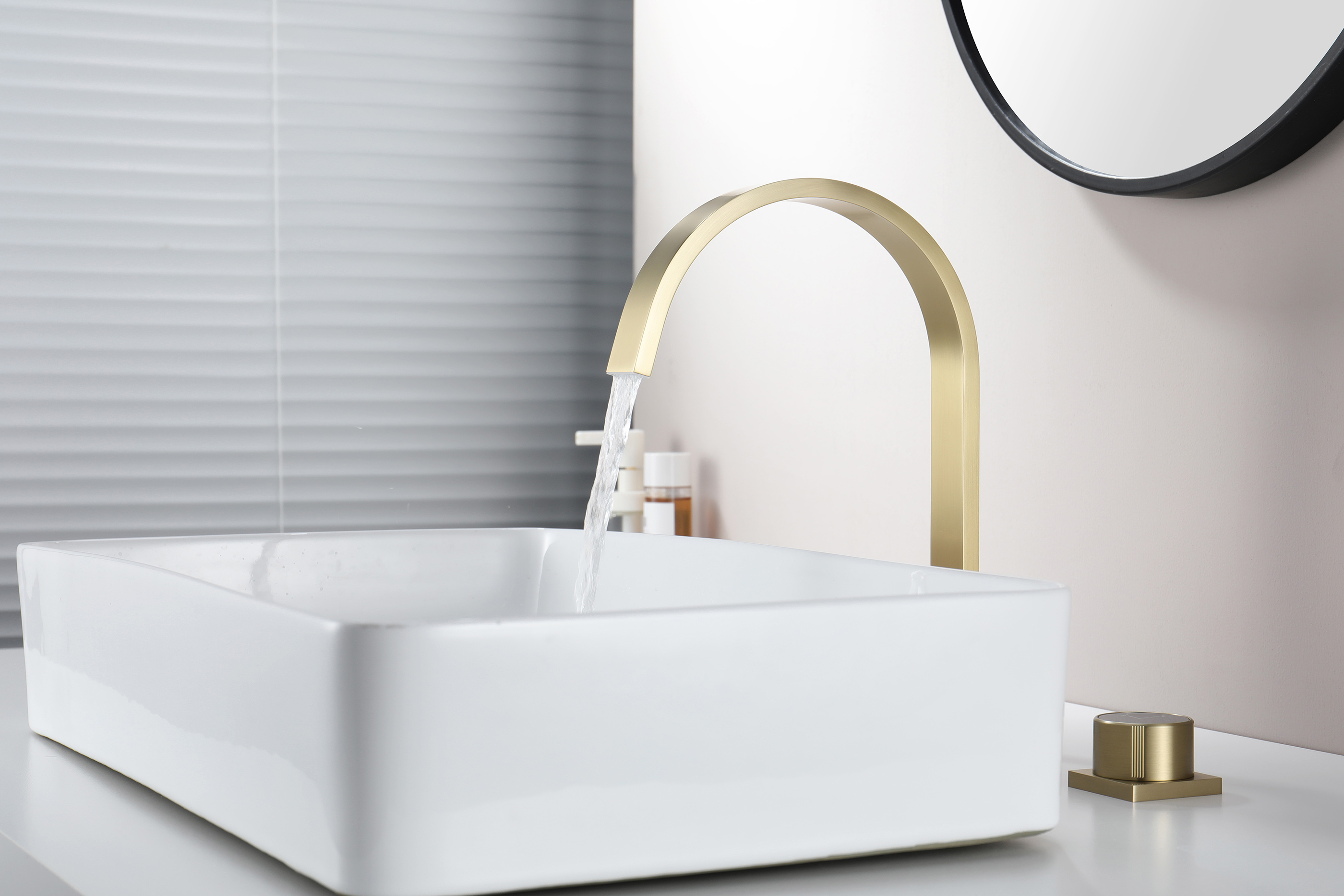 01112-S Смеситель на борт раковины (2-отв,Мат. Золото)  GANZER (10/1шт)