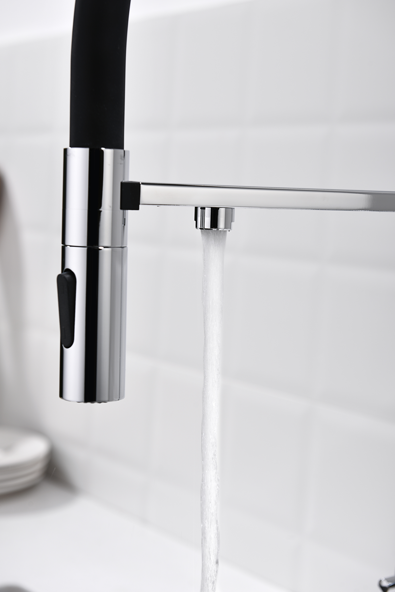 19127 Смес. для кухни с гиб МАГ. изл. и под. фильт. (ХРОМ+ЧЕР.) GANZER (10/1шт)