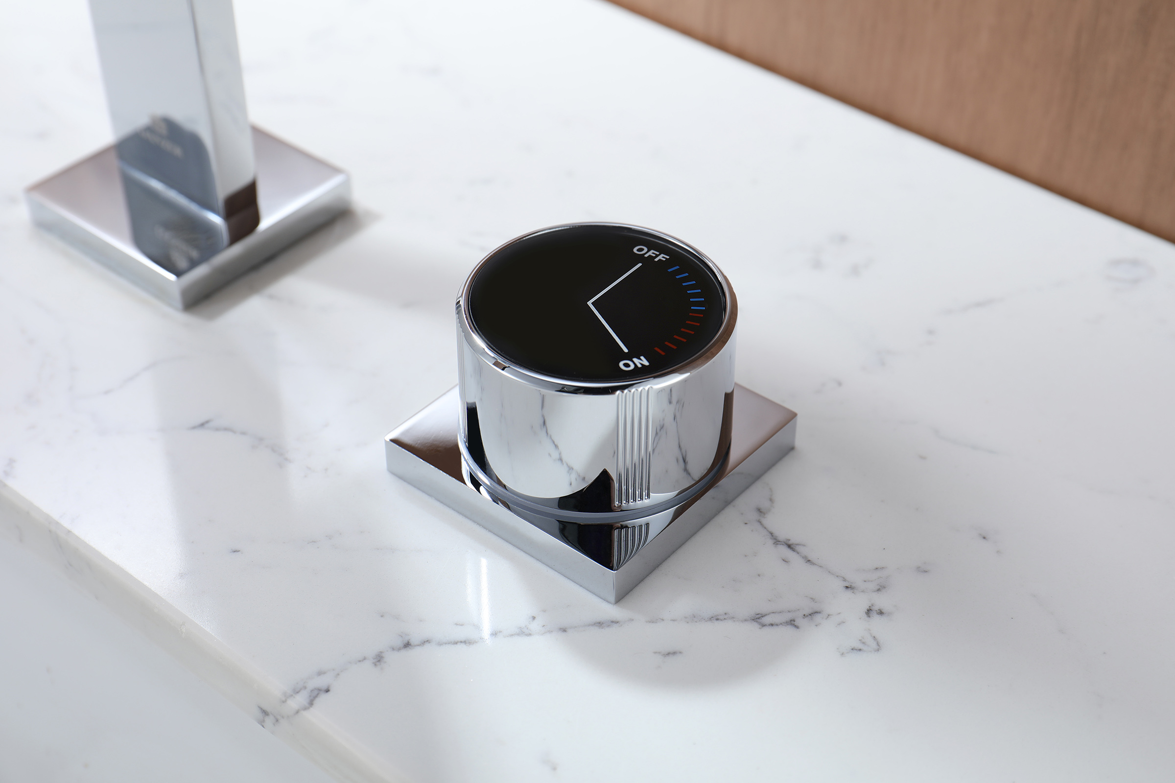 01111 Смеситель на борт раковины (2-отв,ХРОМ)  GANZER (10/1шт)