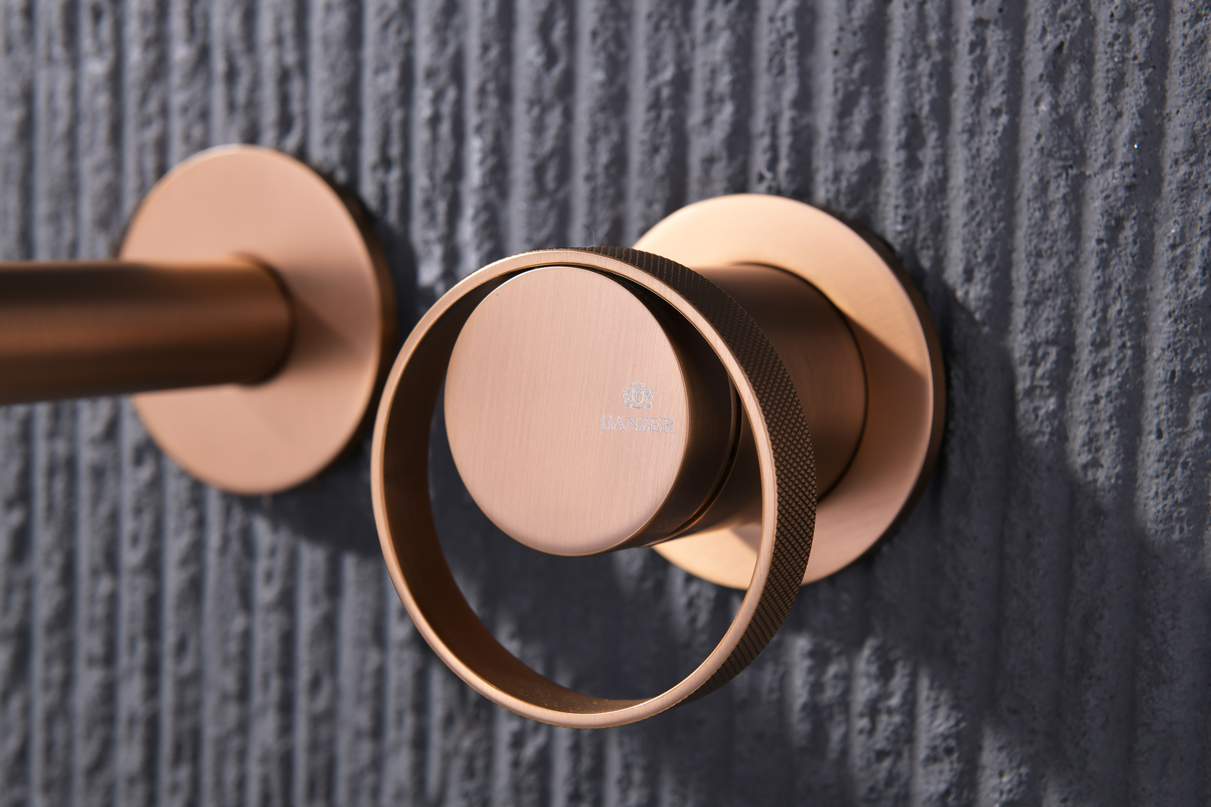 19144-R Встроенный смес для рак. (Роз. Золото) GANZER  (10/1шт)