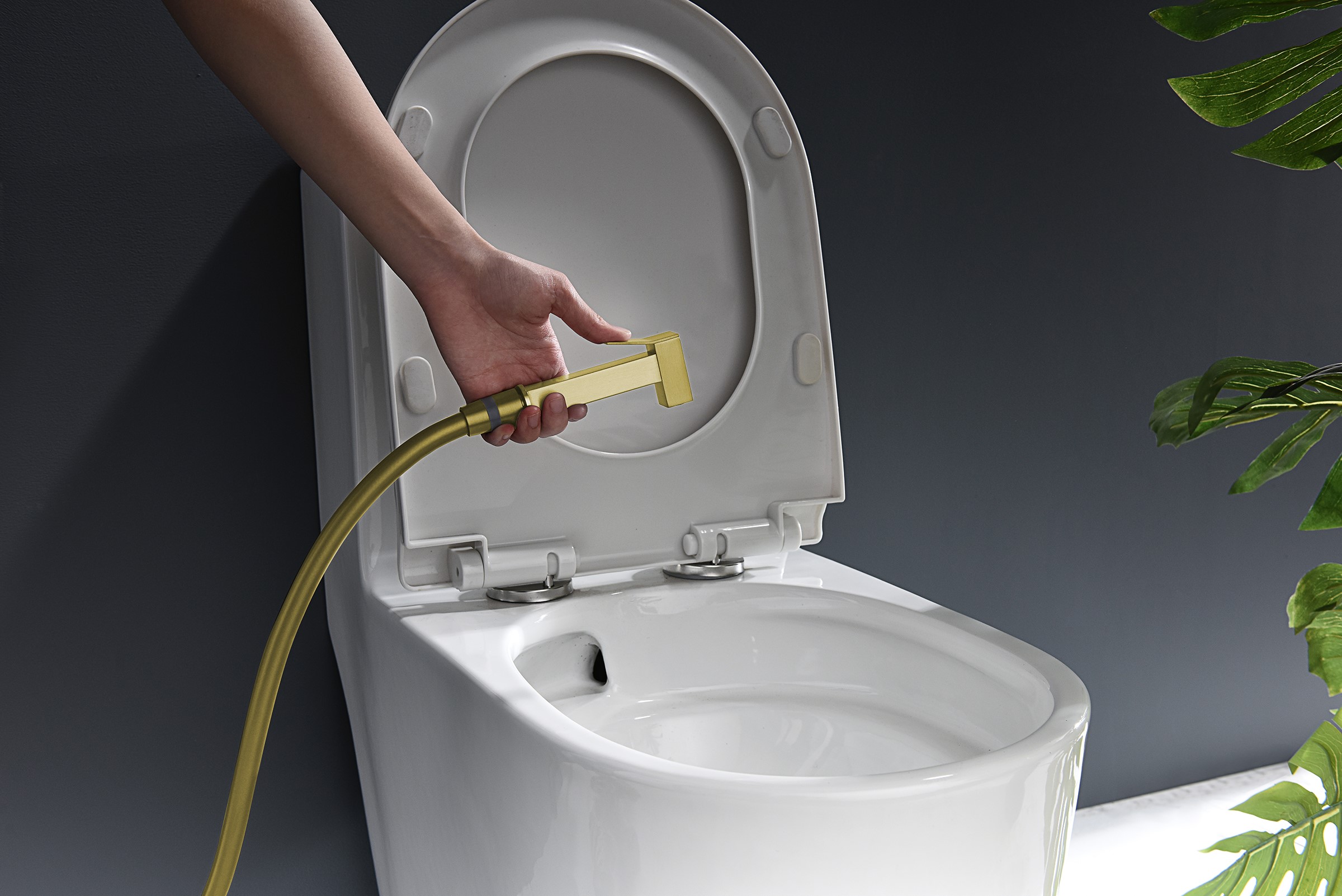 05157-S Смеситель встраиваемый с ГИГ. душом (Мат. Золото) GANZER (10/1шт)