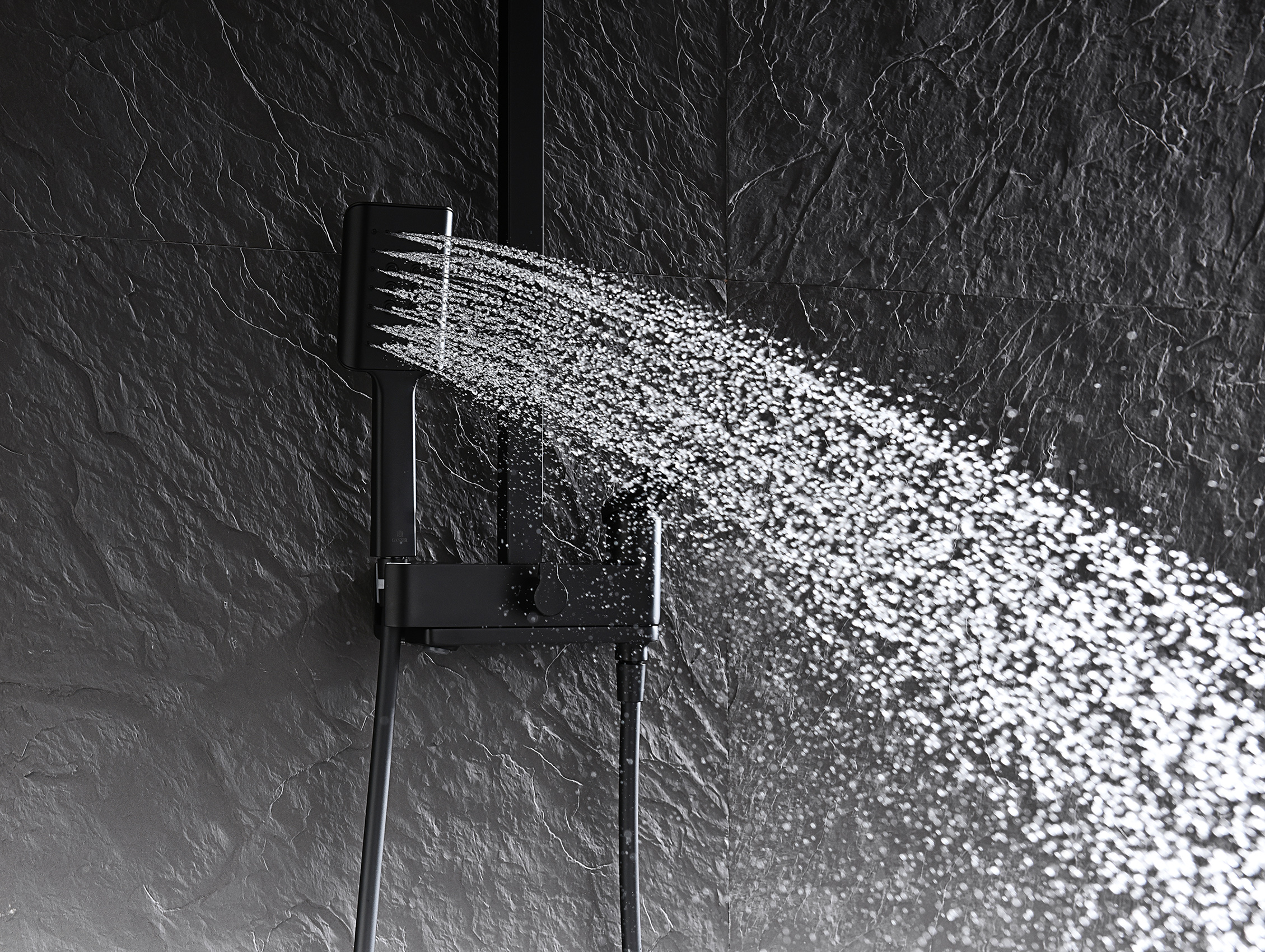 07162-C Душевая система (ЧЕРНЫЙ) GANZER (5/1шт)