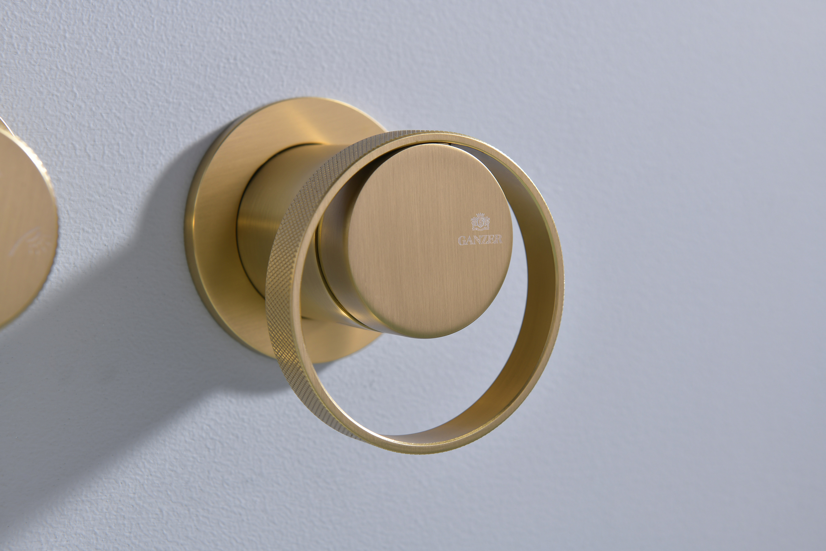 19134-S Встроенный смес. для ванны  (Мат. Золото) GANZER  (6/1шт)