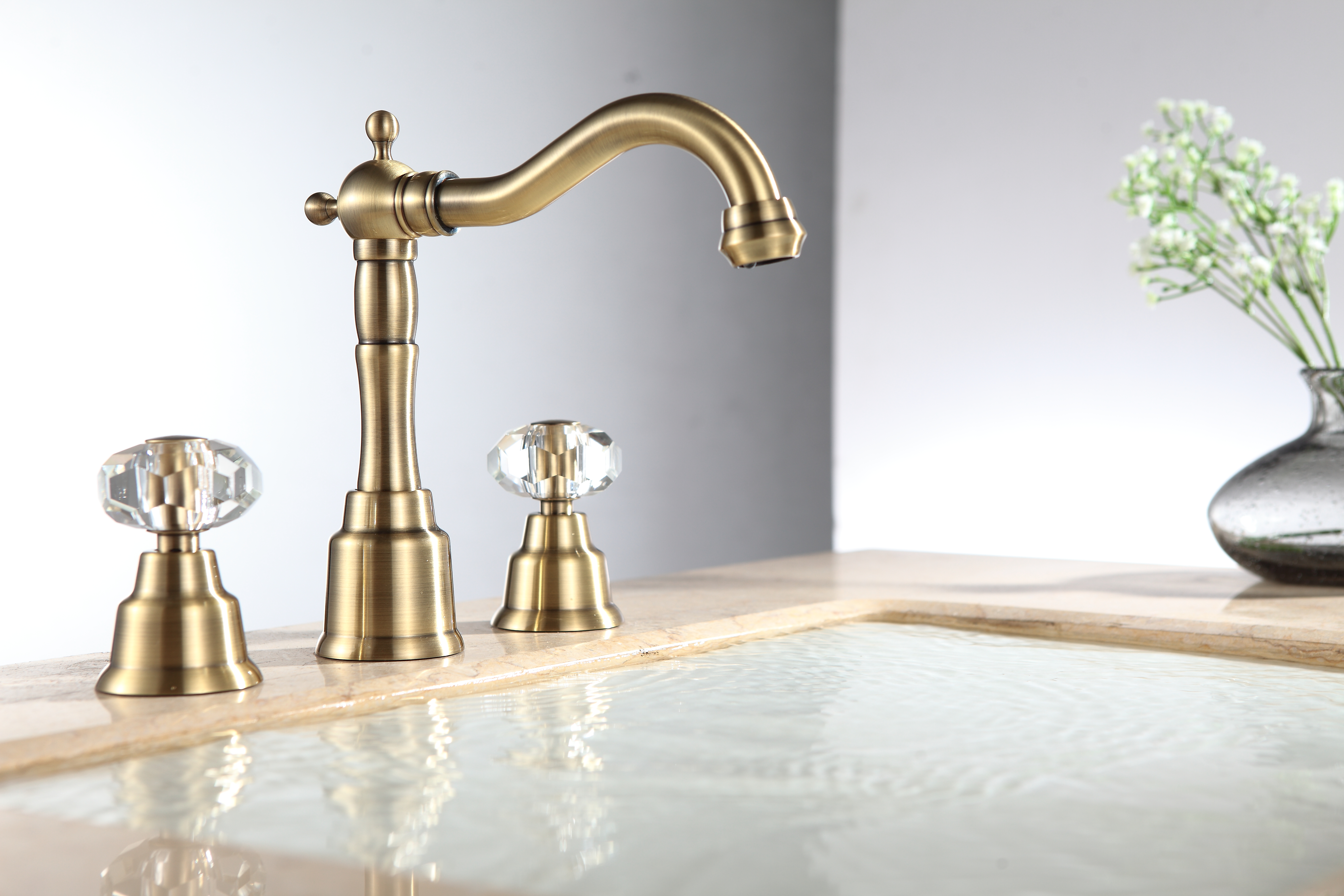 09015-D Смеситель на борт рак. (3-отв) GANZER  (10/1шт) Л/К