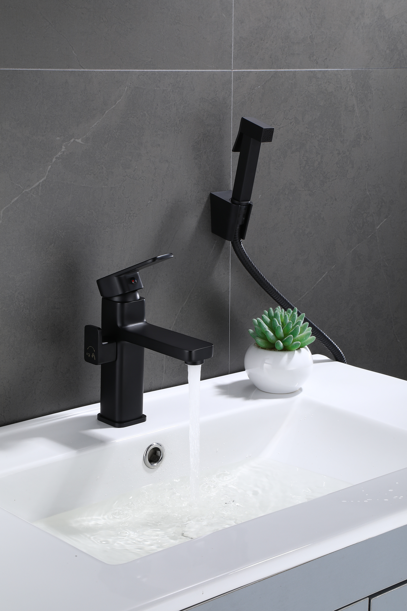 12053-C Смеситель для умыв. с под. гиг. лейки (ЧЕРНЫЙ)  GANZER  (10/1шт) Л/К