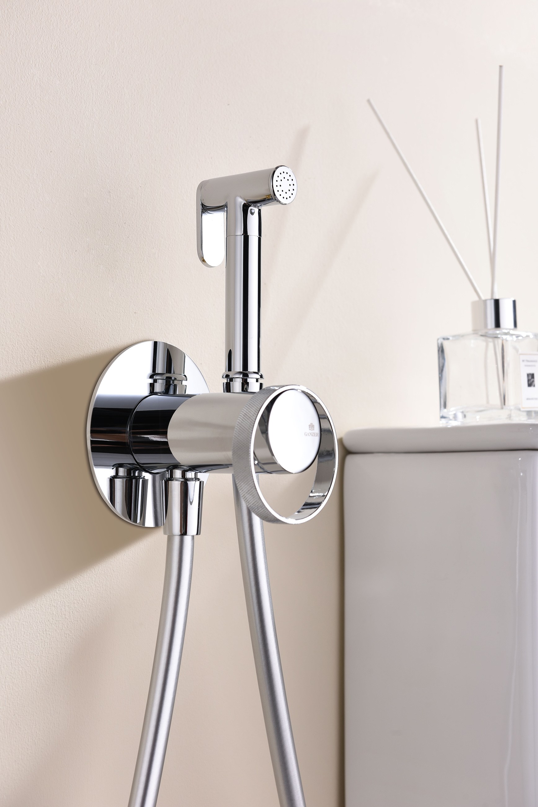 19157 Смеситель встраиваемый с ГИГ. душем (ХРОМ) GANZER (10/1шт)