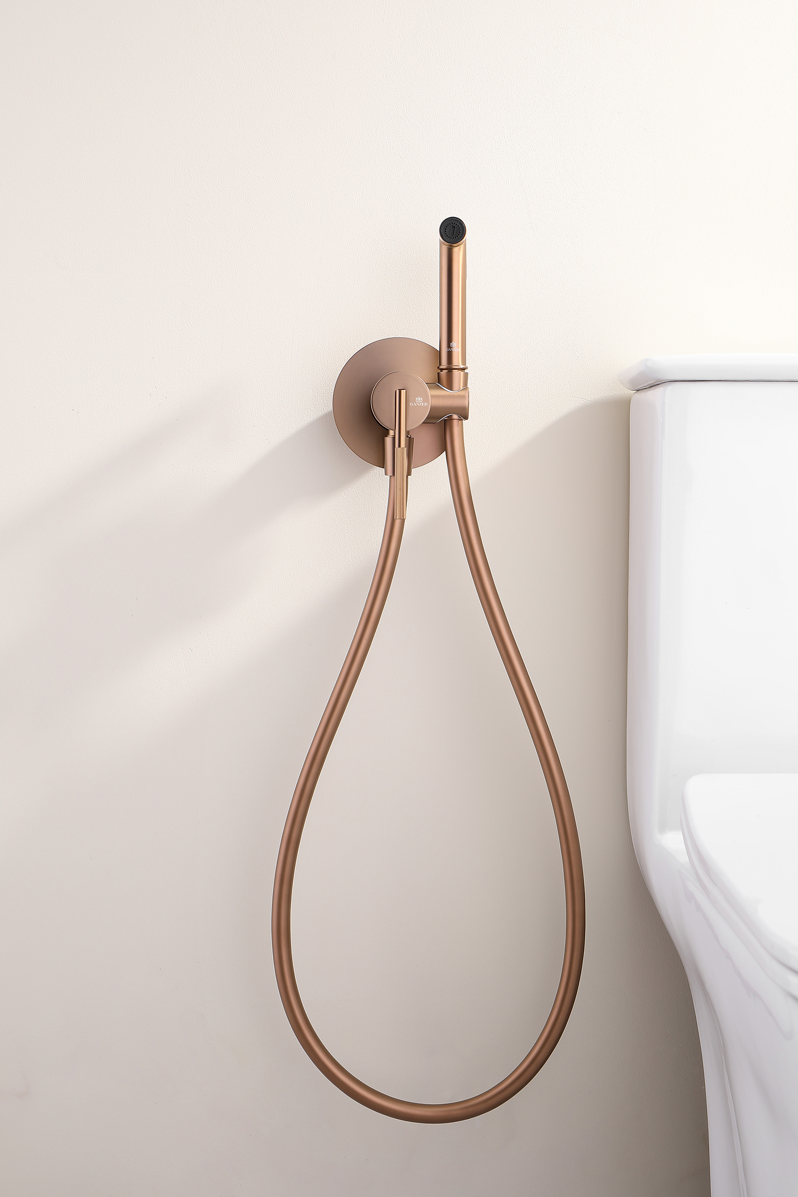 19157-R Смеситель встраиваемый с ГИГ. душем (Роз. Золото) GANZER (10/1шт)
