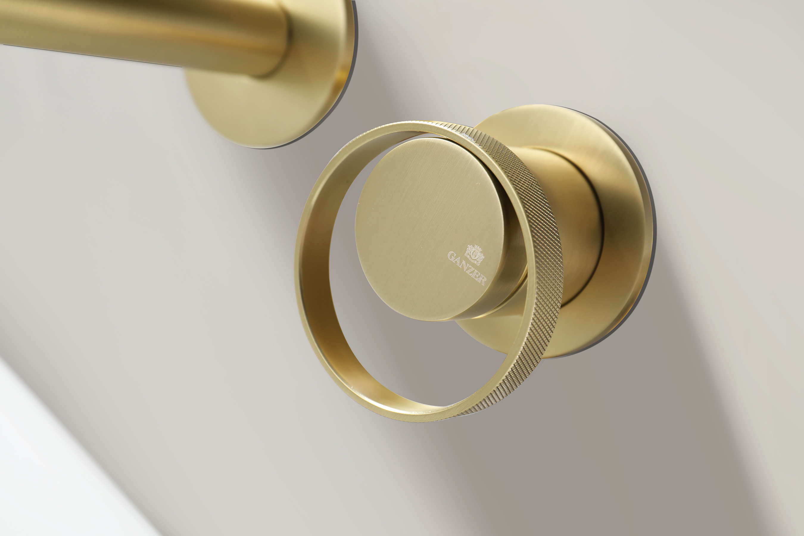 19144-S Встроенный смес для рак. (Мат. Золото) GANZER   (10/1шт) 