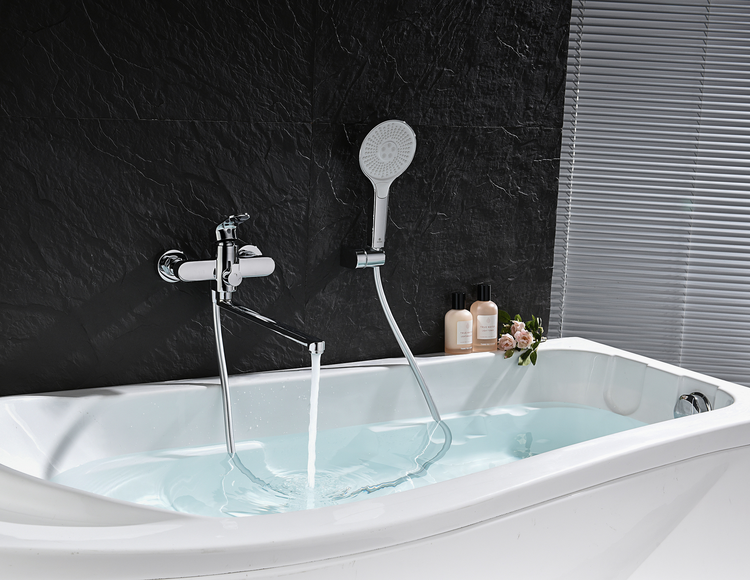 06141 Смеситель од. для ванны дл. (ХРОМ) GANZER  (8/1шт)