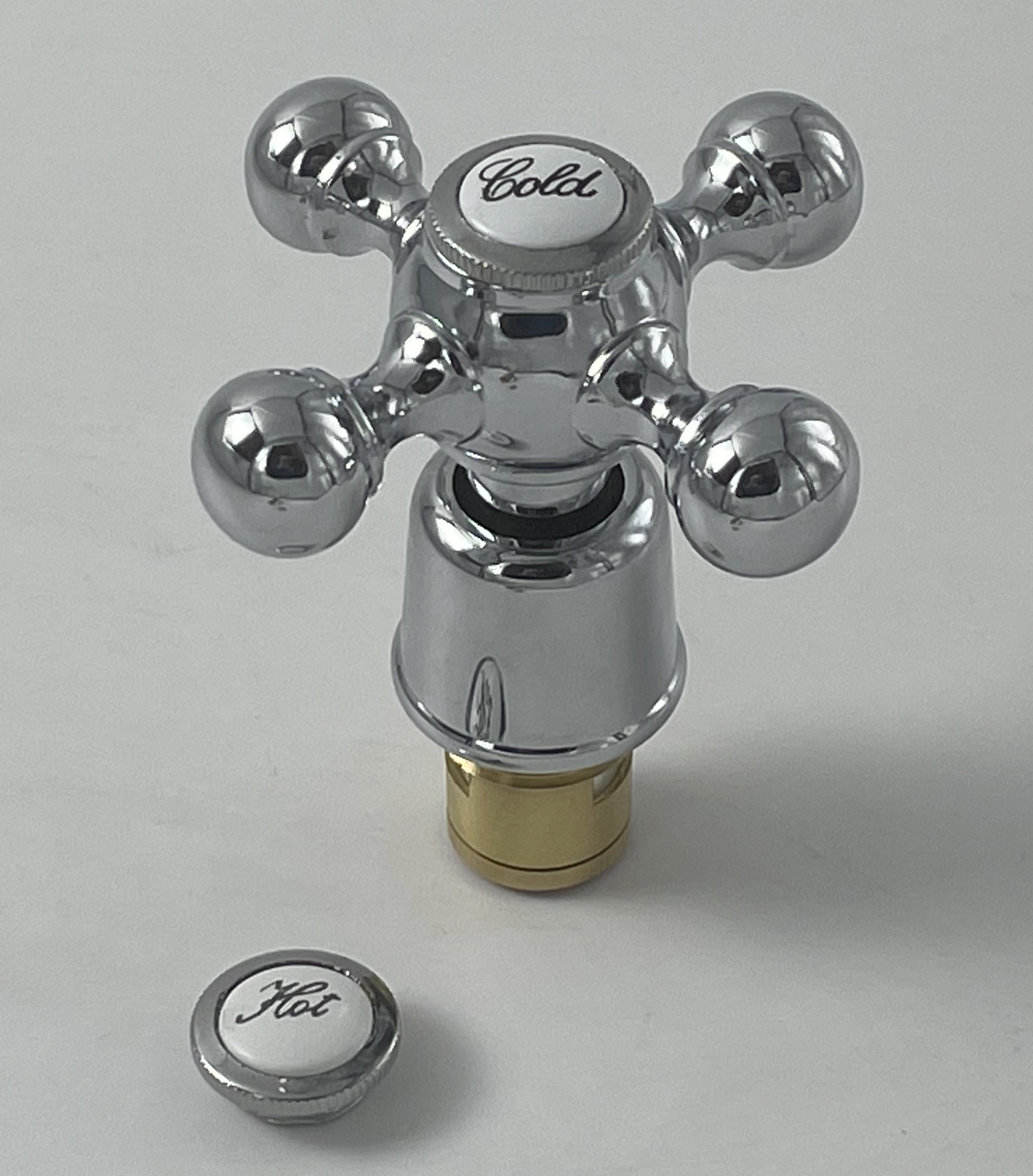 Кран-букса с маховиком GANZER усиленный  (100/1шт)