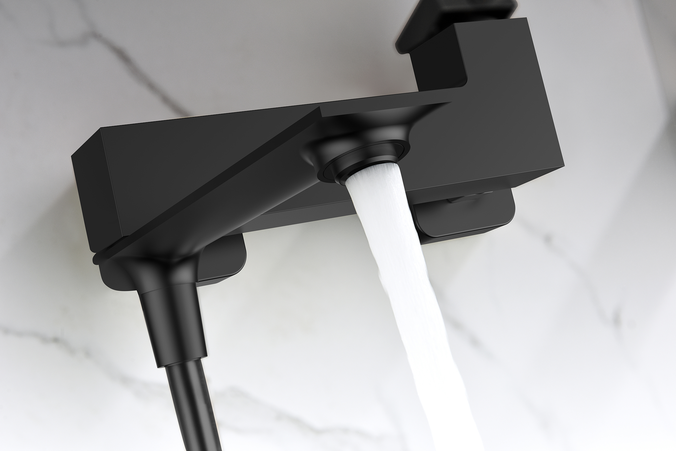 05132-C Смеситель од. для ванны кор. (ЧЕРНЫЙ)  GANZER  (8/1шт)