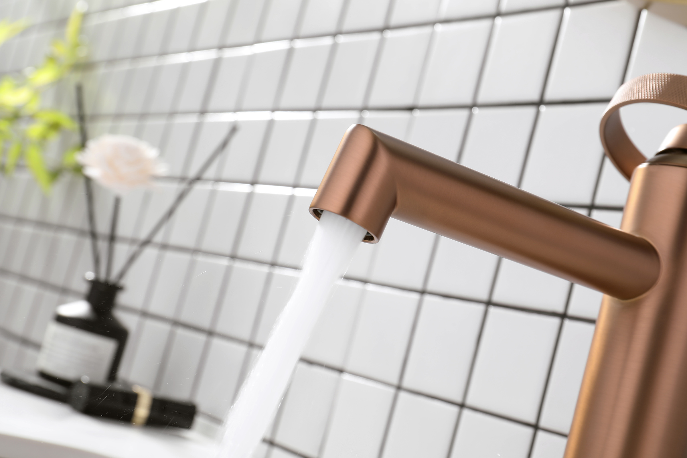 19111-R Смеситель од. для раковины (Роз. Зотото) GANZER (10/1шт)