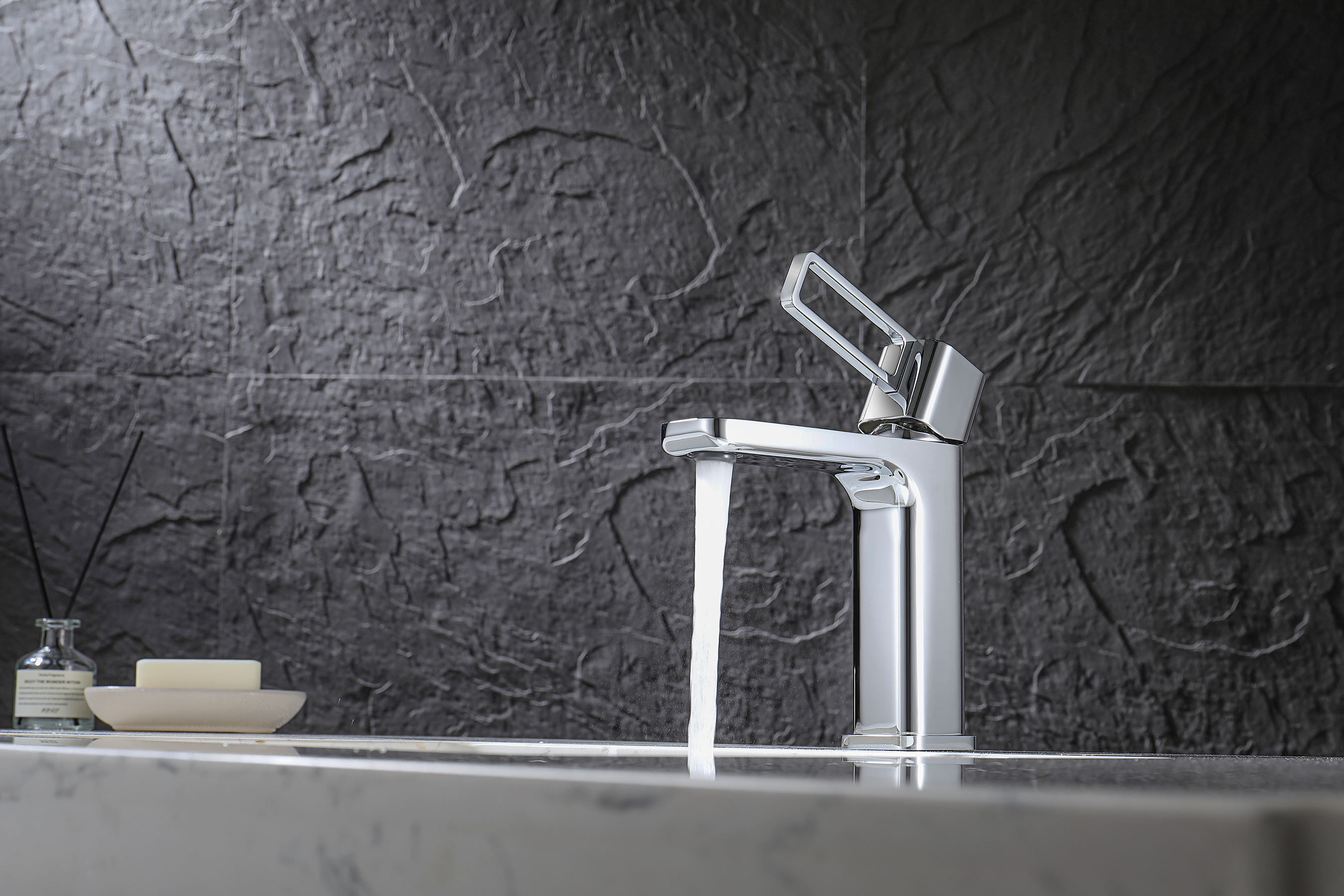 12111 Смеситель од. для раковины (ХРОМ) GANZER (10/1шт)