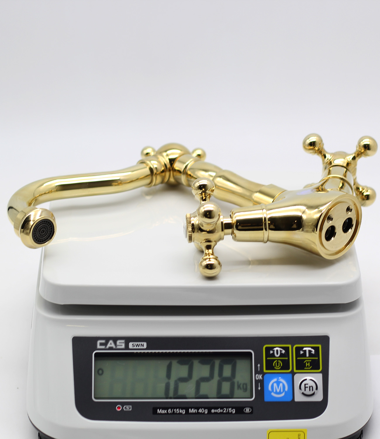 09112-E Смеситель двухвент. для умыв. (ЗОЛОТО)  GANZER (10/1шт)