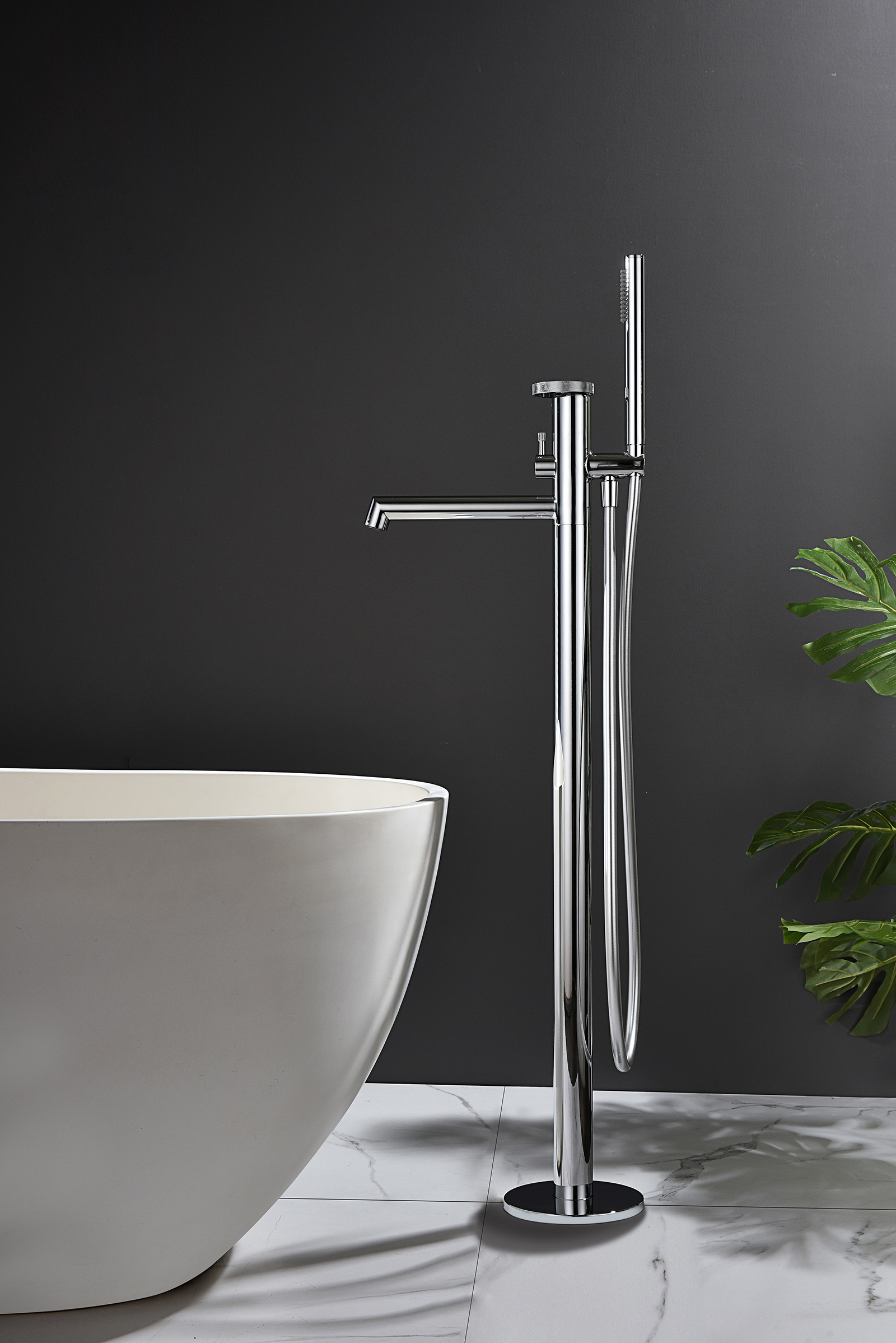 19181 Смеситель напольный для ванны (ХРОМ) GANZER  (5/1шт)