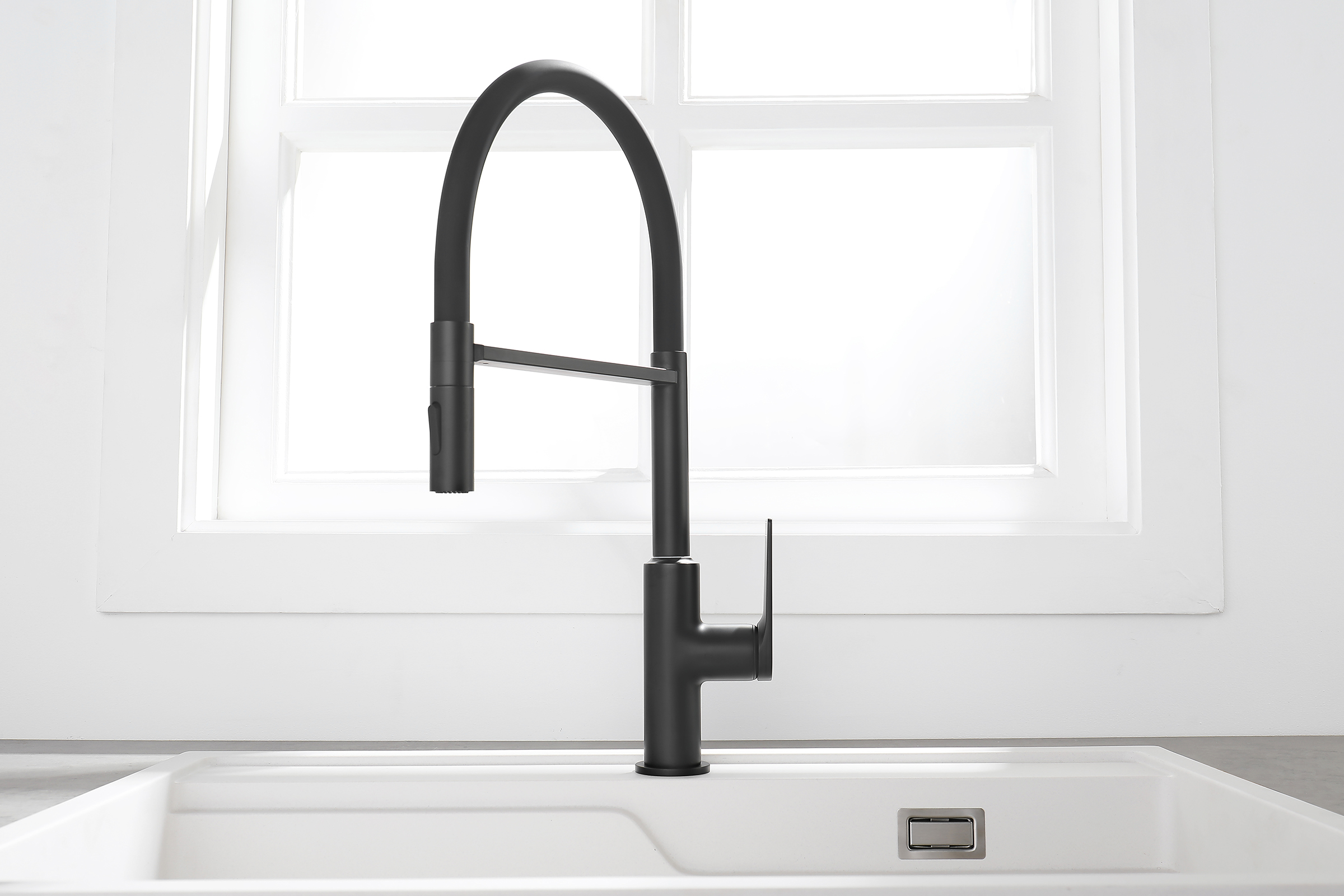 07126-C Смеситель для кухни с гиб. МАГНИТ. изливом (ЧЕР.+ЧЕР.) GANZER (10/1шт)