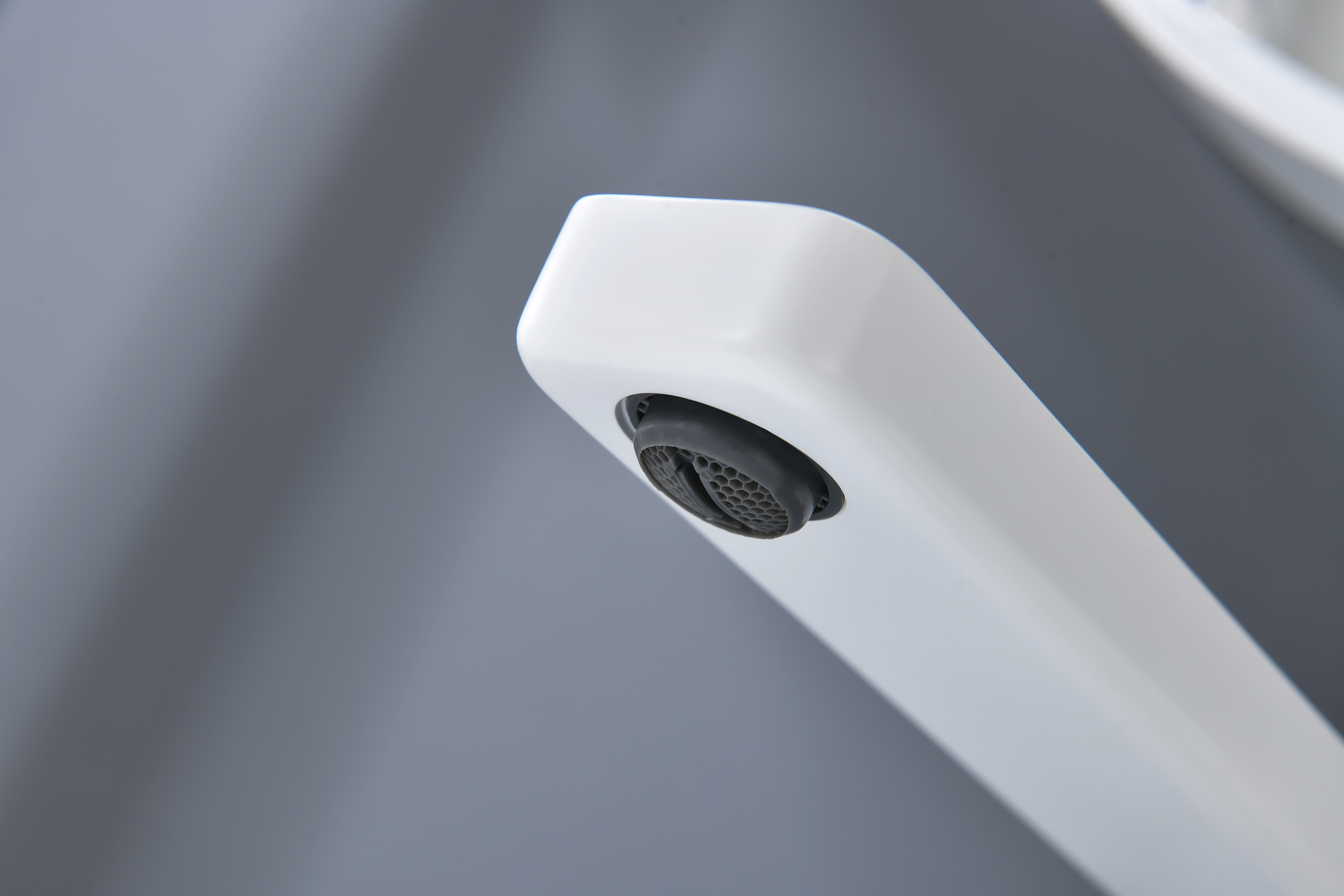 12144-F Встроенный смес для рак. (БЕЛЫЙ) GANZER  (10/1шт)