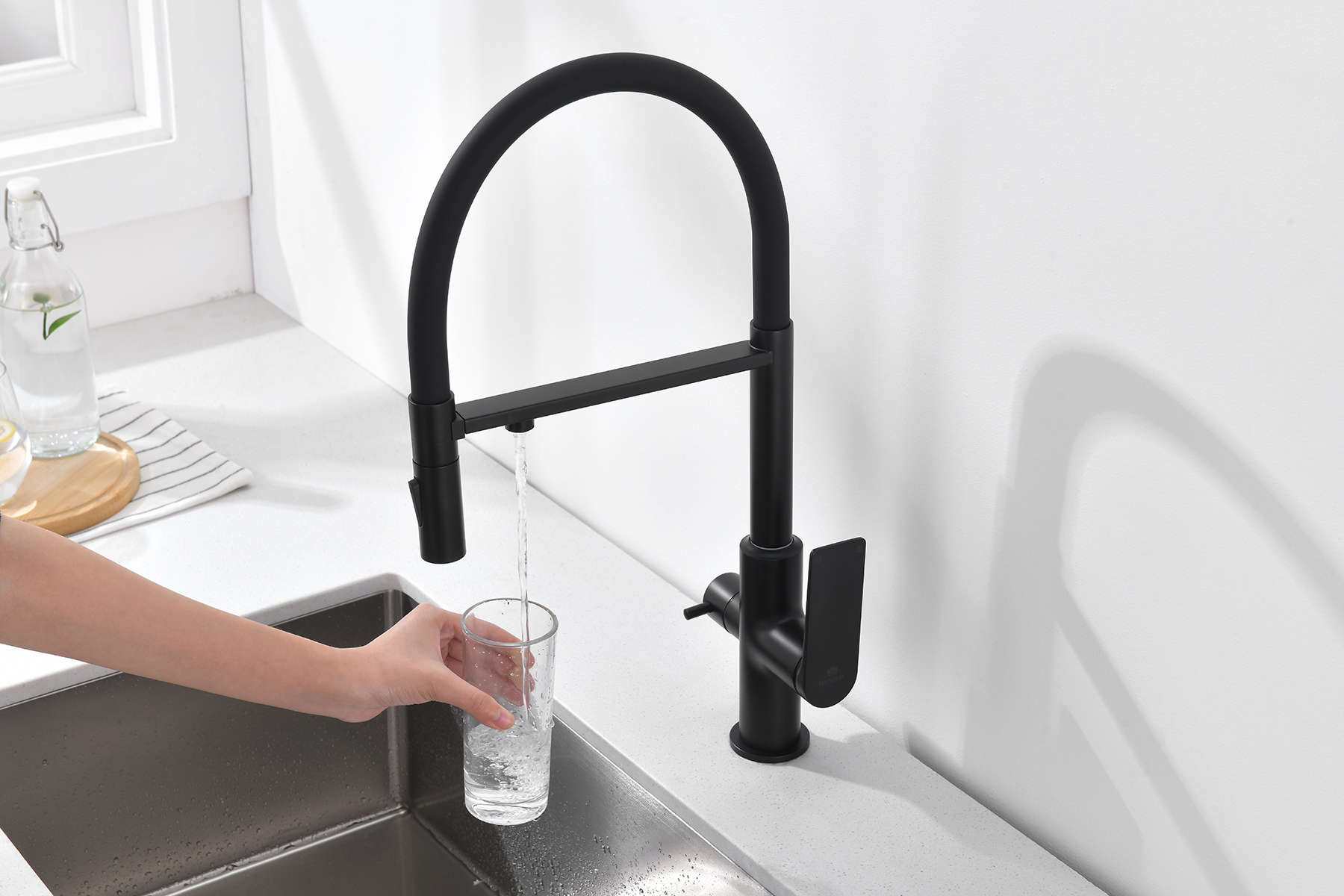 07127-C Смес. для кухни с гиб МАГ. изл. и под. фильт. (ЧЕР.+ЧЕР.) GANZER (10/1шт)