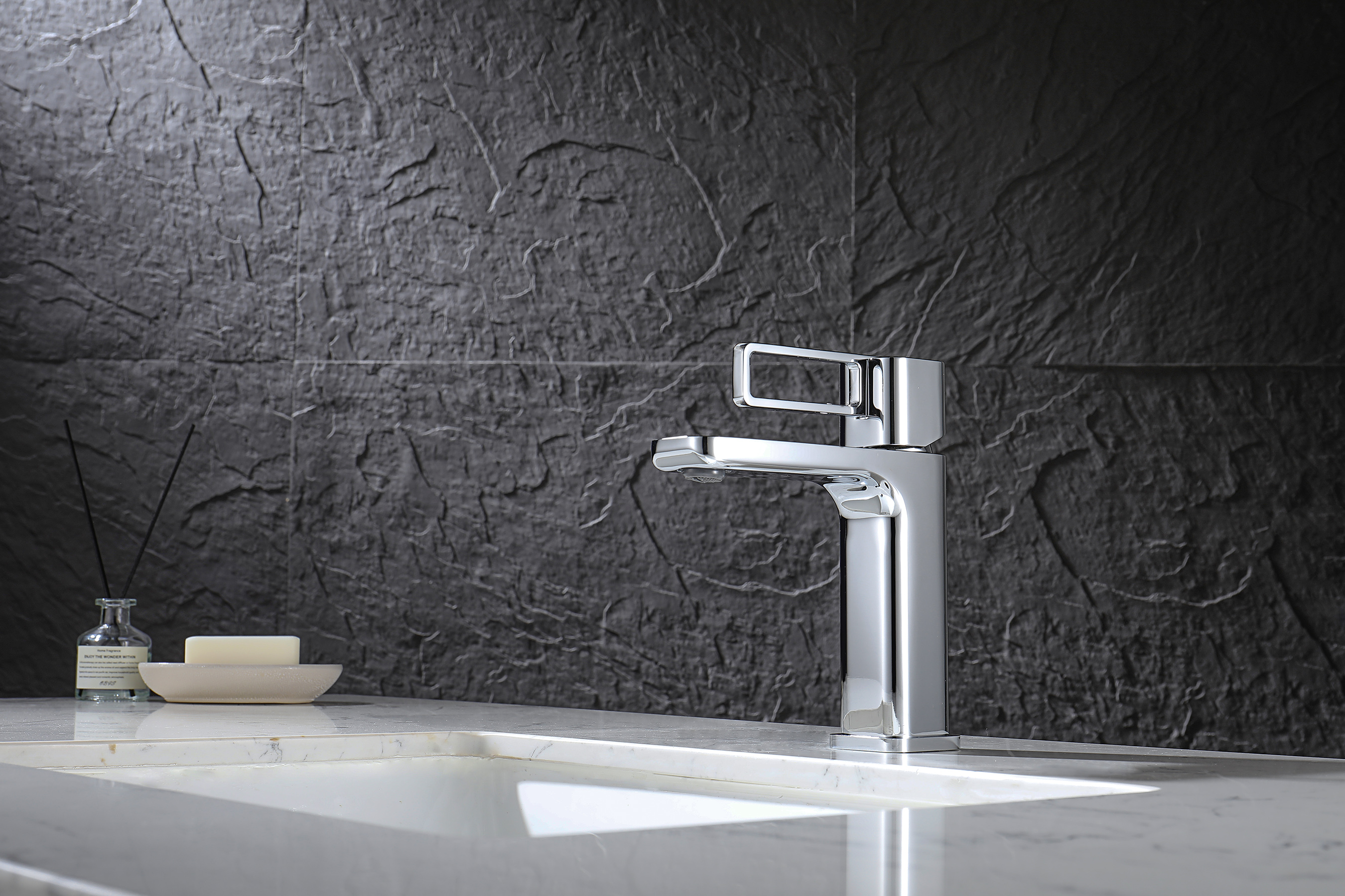 12111 Смеситель од. для раковины (ХРОМ) GANZER (10/1шт)