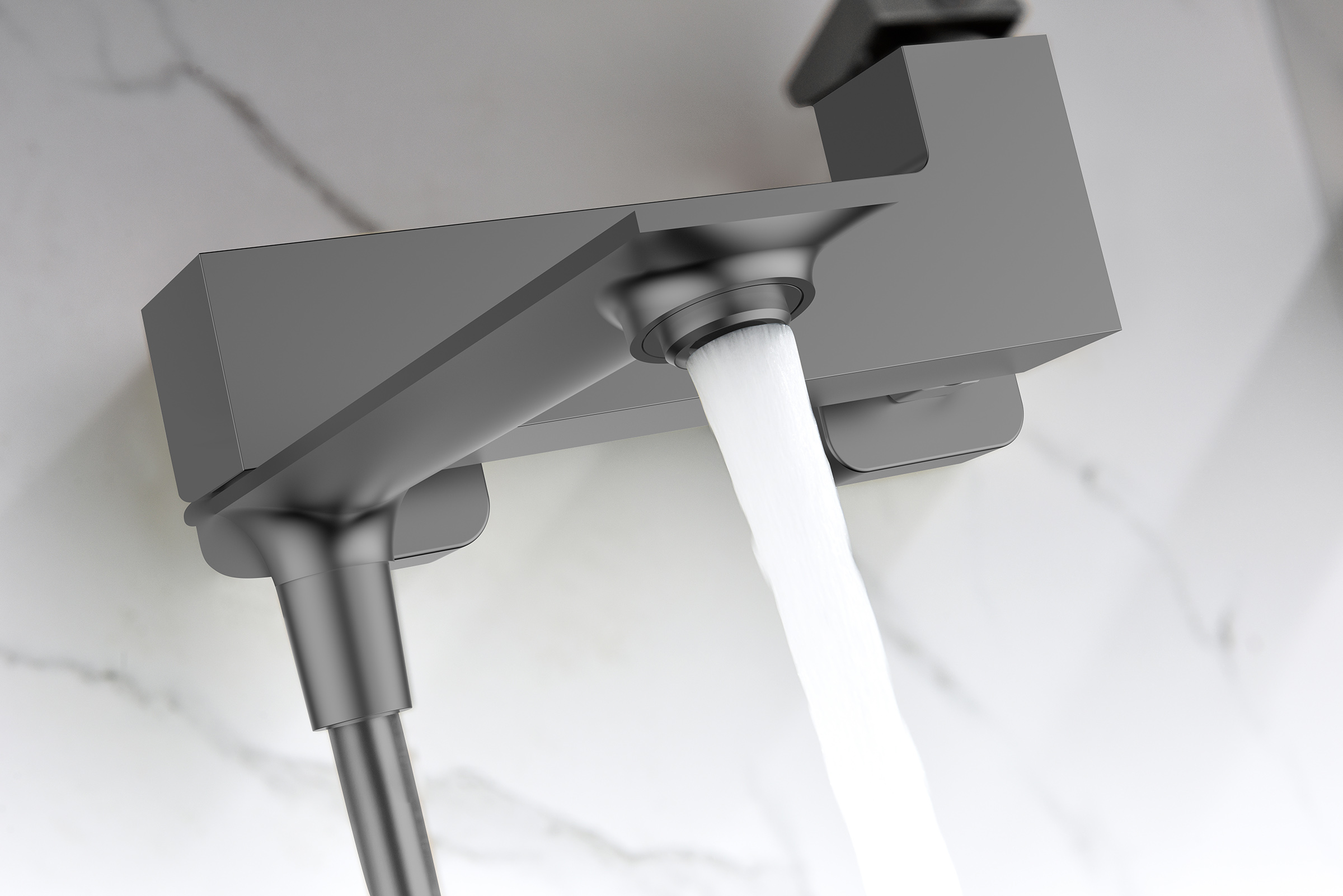 05132-Q Смеситель од. для ванны кор. (ГРАФИТ)  GANZER  (8/1шт)