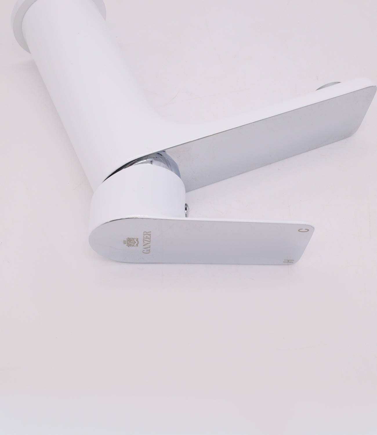 21011-F Смеситель для умывальника "GANZER"  (10/1шт) Л/К