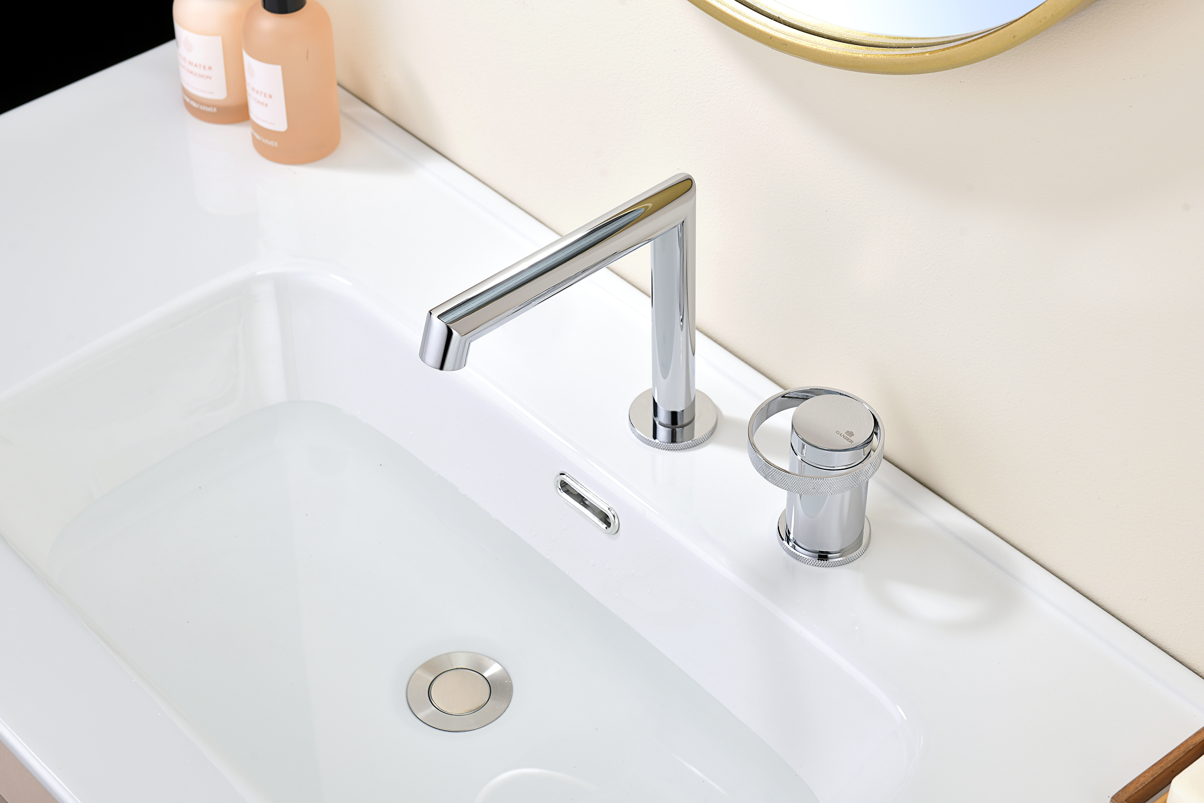 19114 Смеситель на борт раковины (2-отв,ХРОМ)  GANZER (10/1шт)