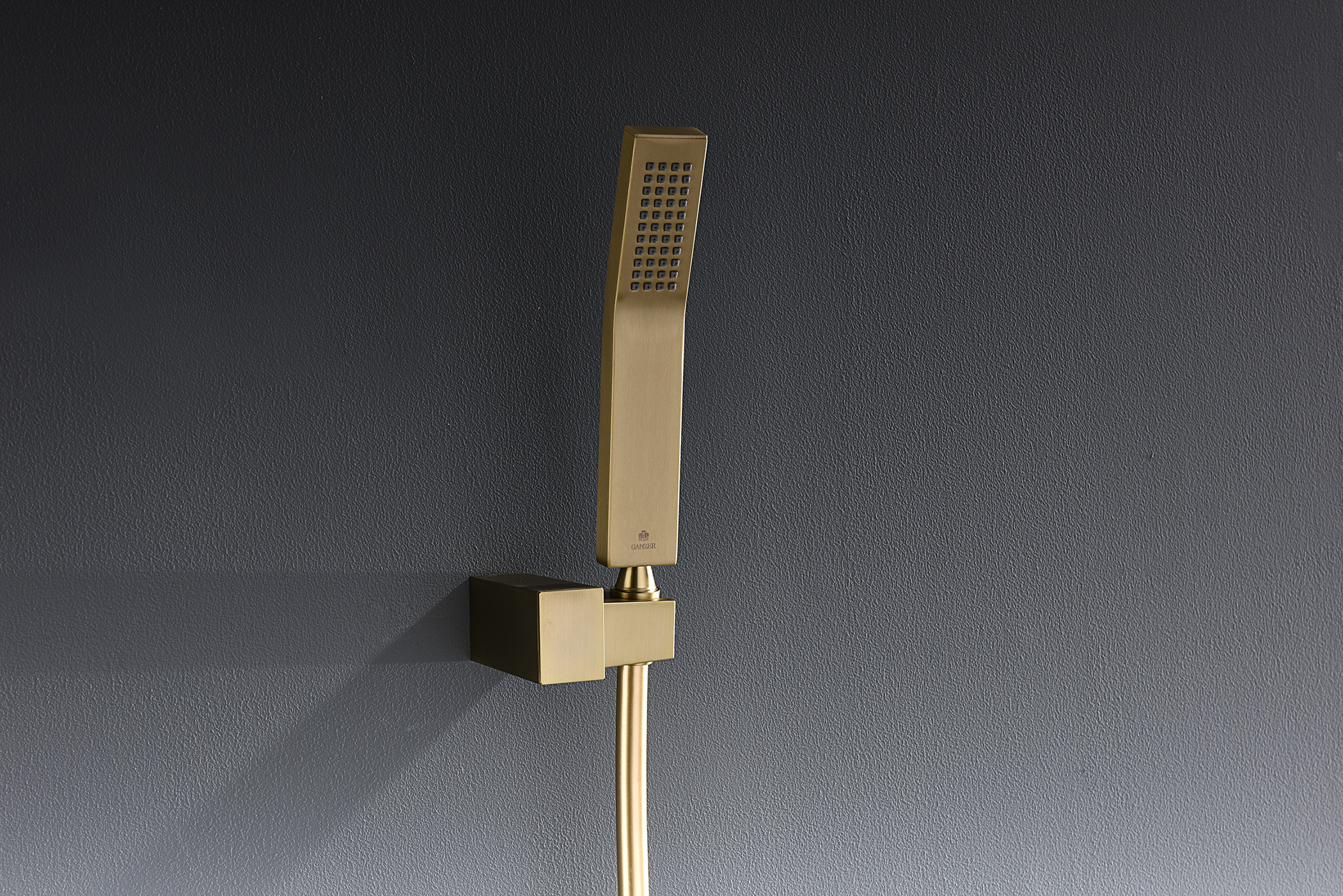 01165-S Смеситель встраиваемый для душа с 3-функ. (Мат. Золото) GANZER (6/1шт)