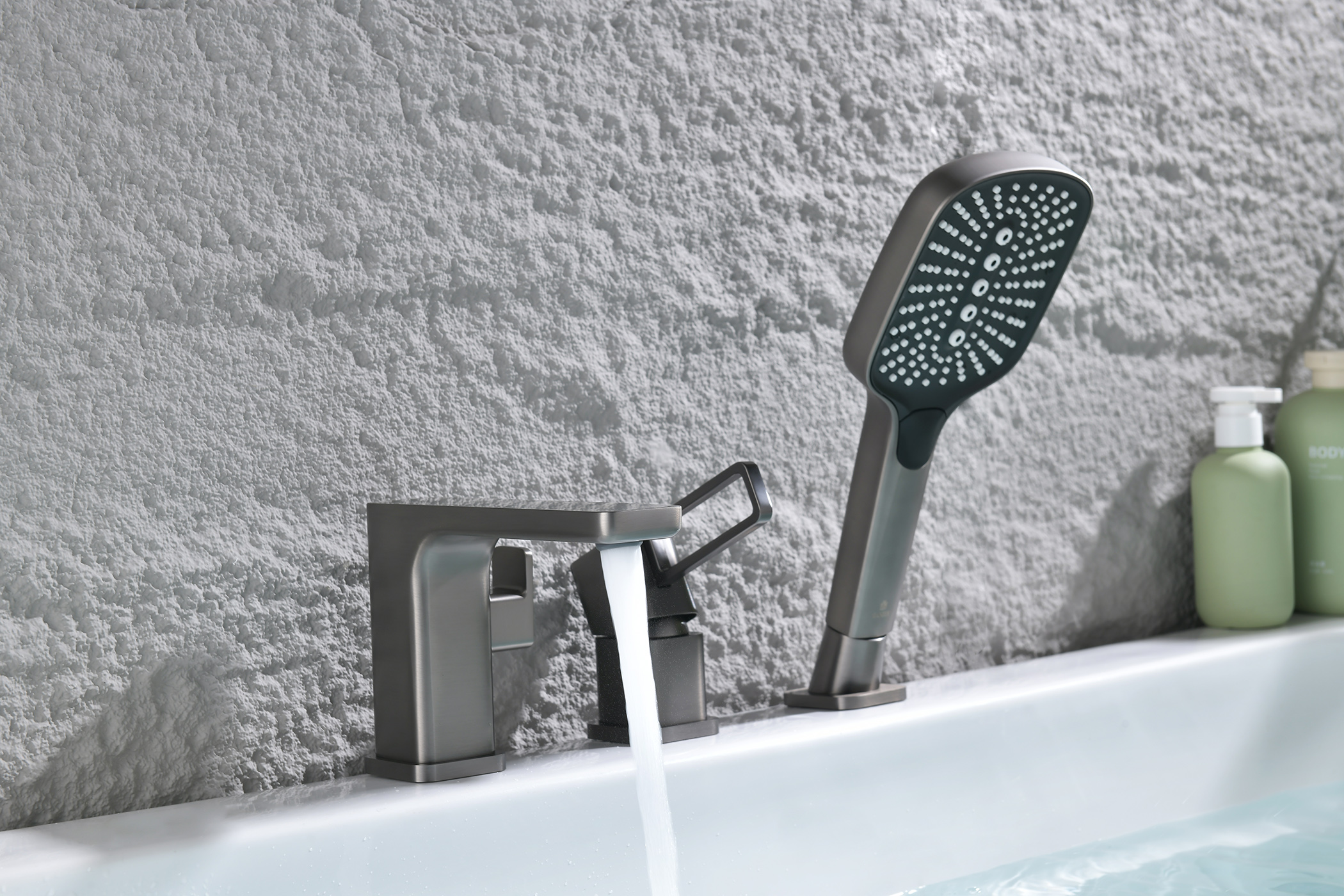 12133-Q Смеситель на борт ванны (3-отв,ГРАФИТ)  GANZER (10/1шт)