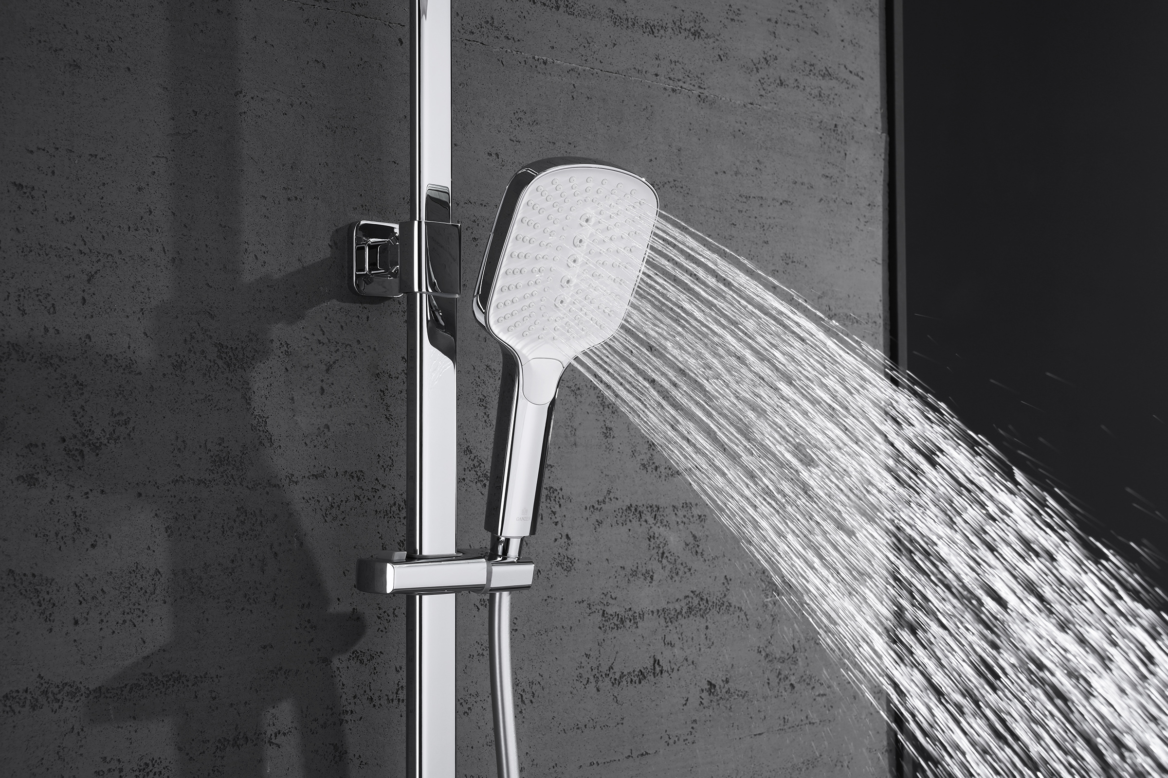 12163 Душевая система (ХРОМ) GANZER (5/1шт)