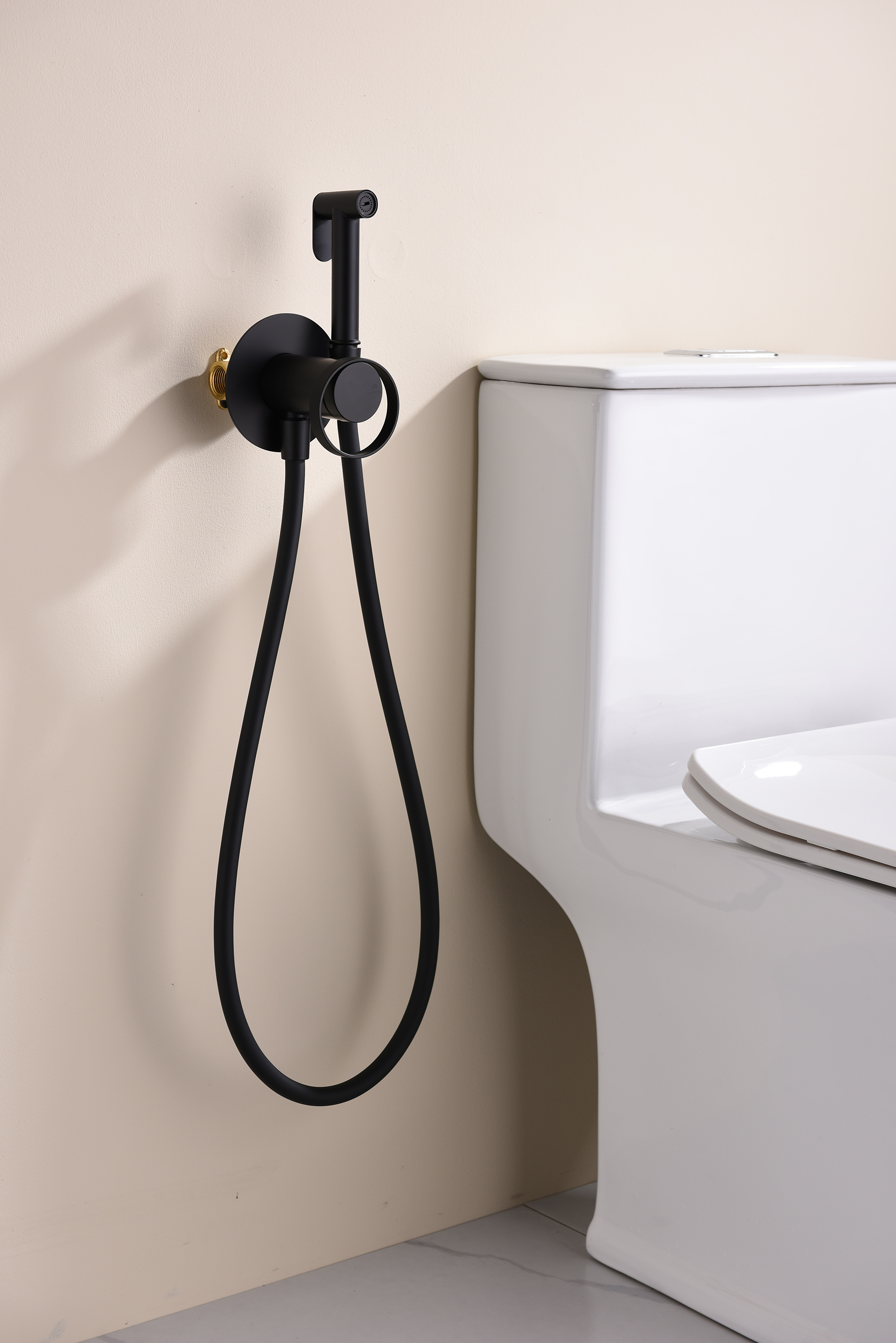 19157-C Смеситель встраиваемый с ГИГ. душем (ЧЕРНЫЙ) GANZER (10/1шт)