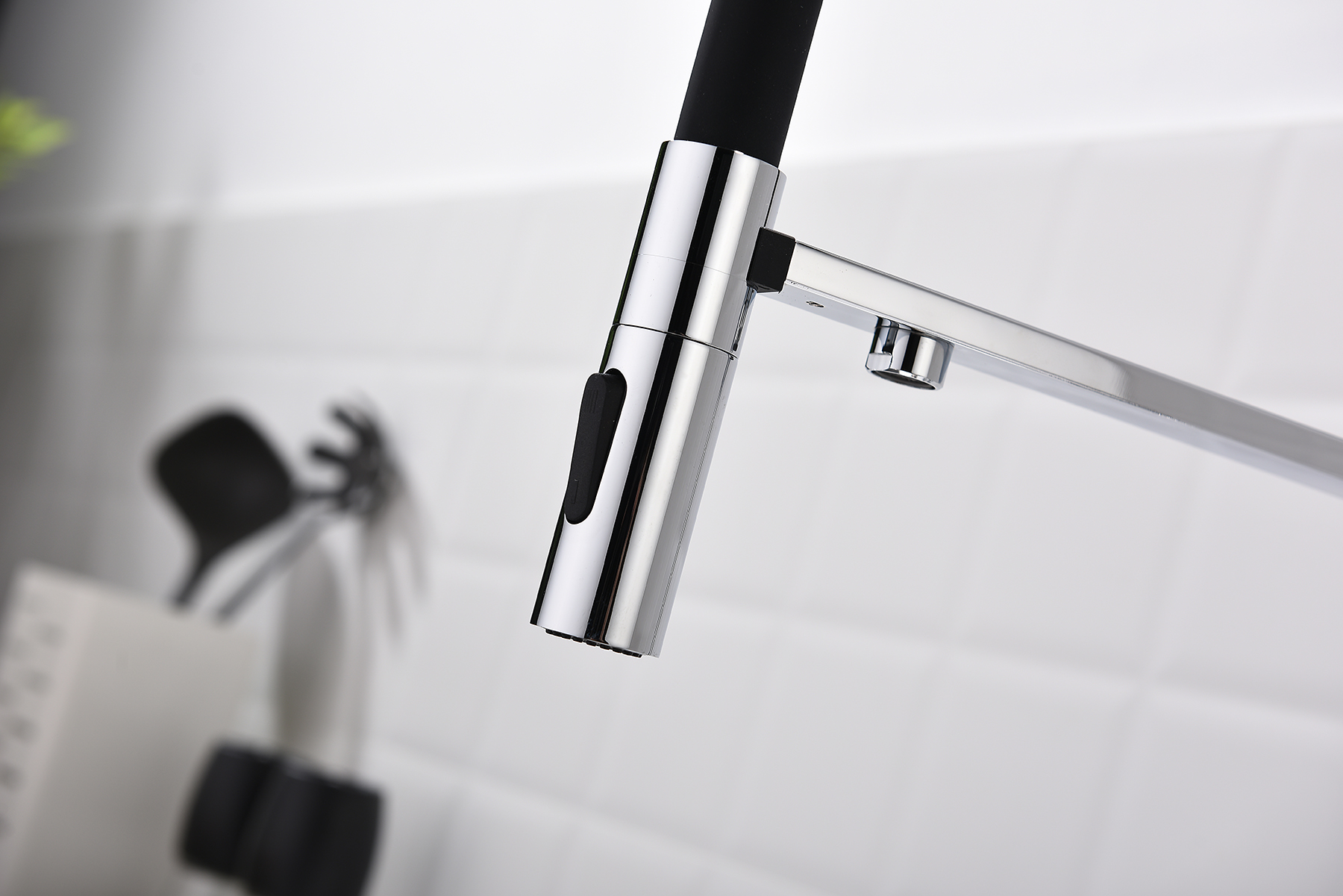 07127 Смес. для кухни с гиб МАГ. изл. и под. фильт. (ХРОМ+ЧЕР.) GANZER (10/1шт)