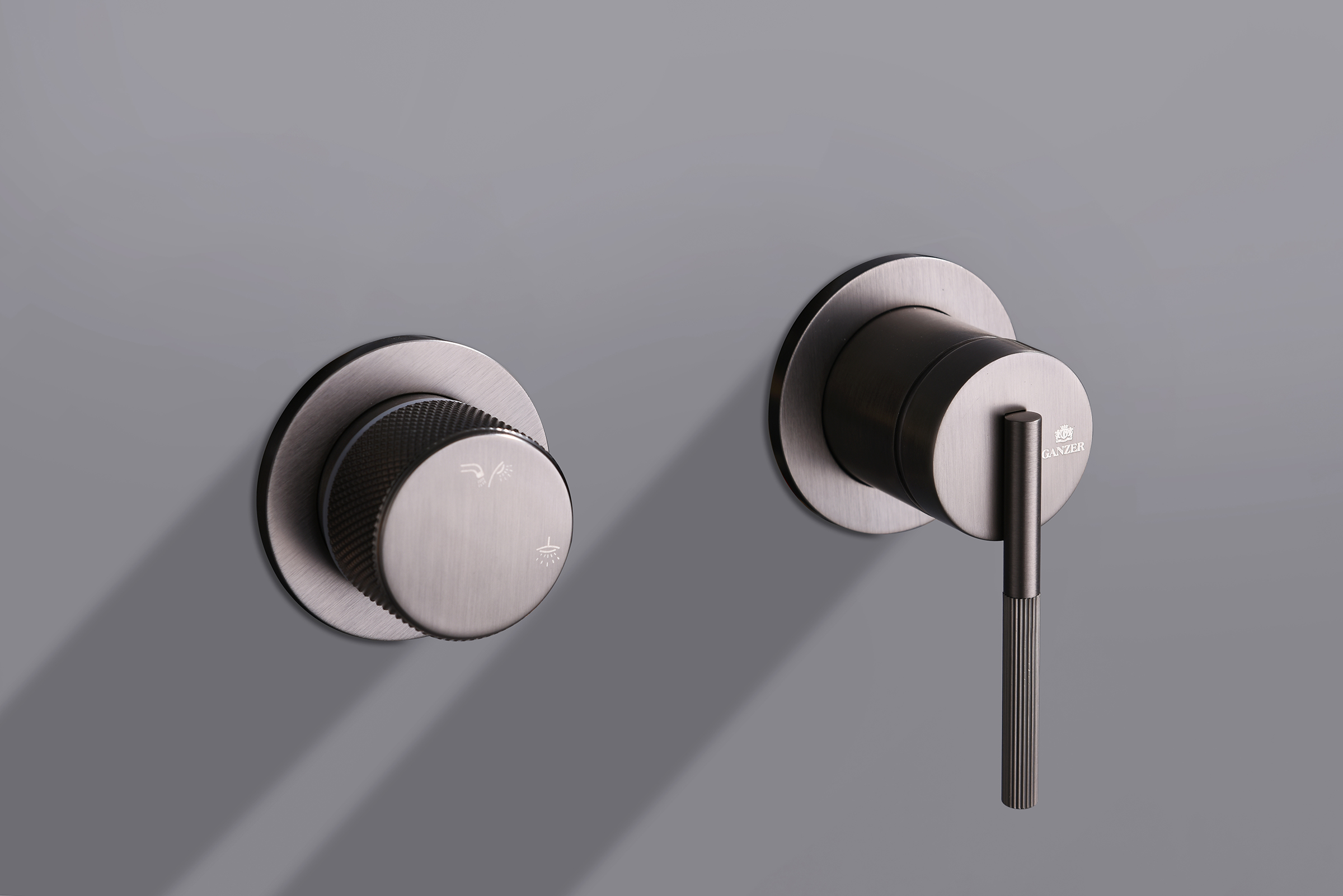 19165-Q Смеситель встраиваемый для душа с 3-функ. (ГРАФИТ) GANZER (6/1шт)