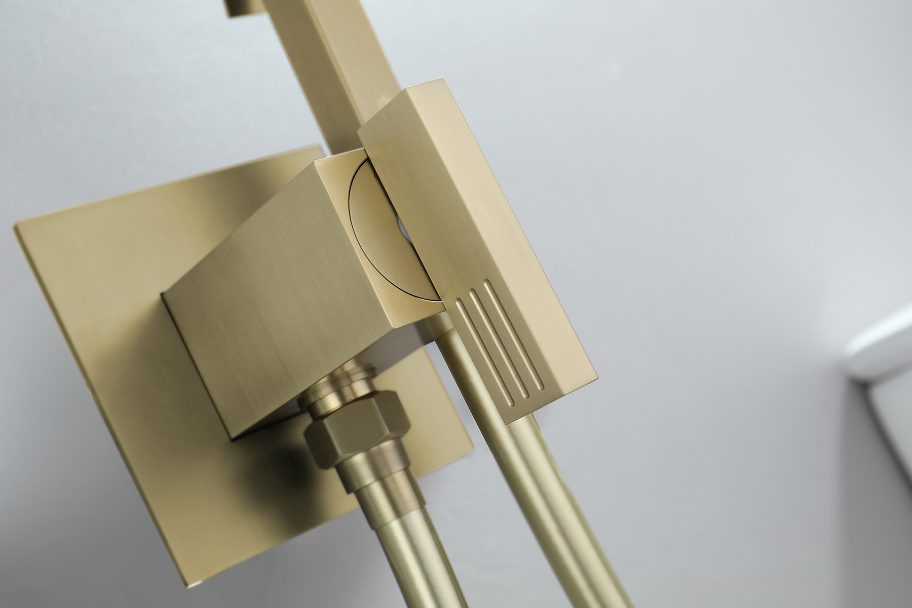 01157-S Смеситель встраиваемый с ГИГ. душом (Мат. Золото) GANZER (10/1шт)