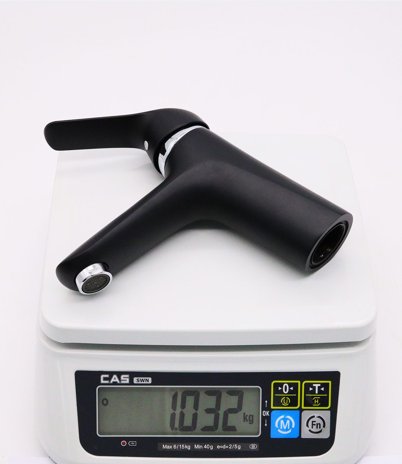 24011-C Смеситель для умывальника (ЧЕРНЫЙ) "GANZER" (10/1шт)  Л/К