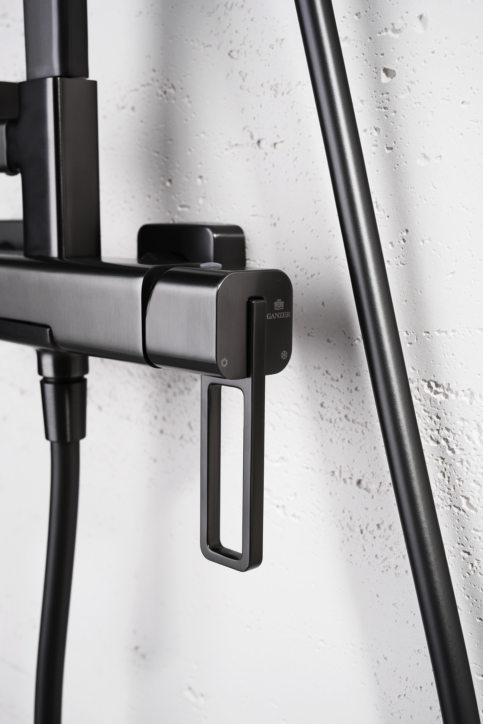 12163-Q Душевая система (ГРАФИТ) GANZER (5/1шт)