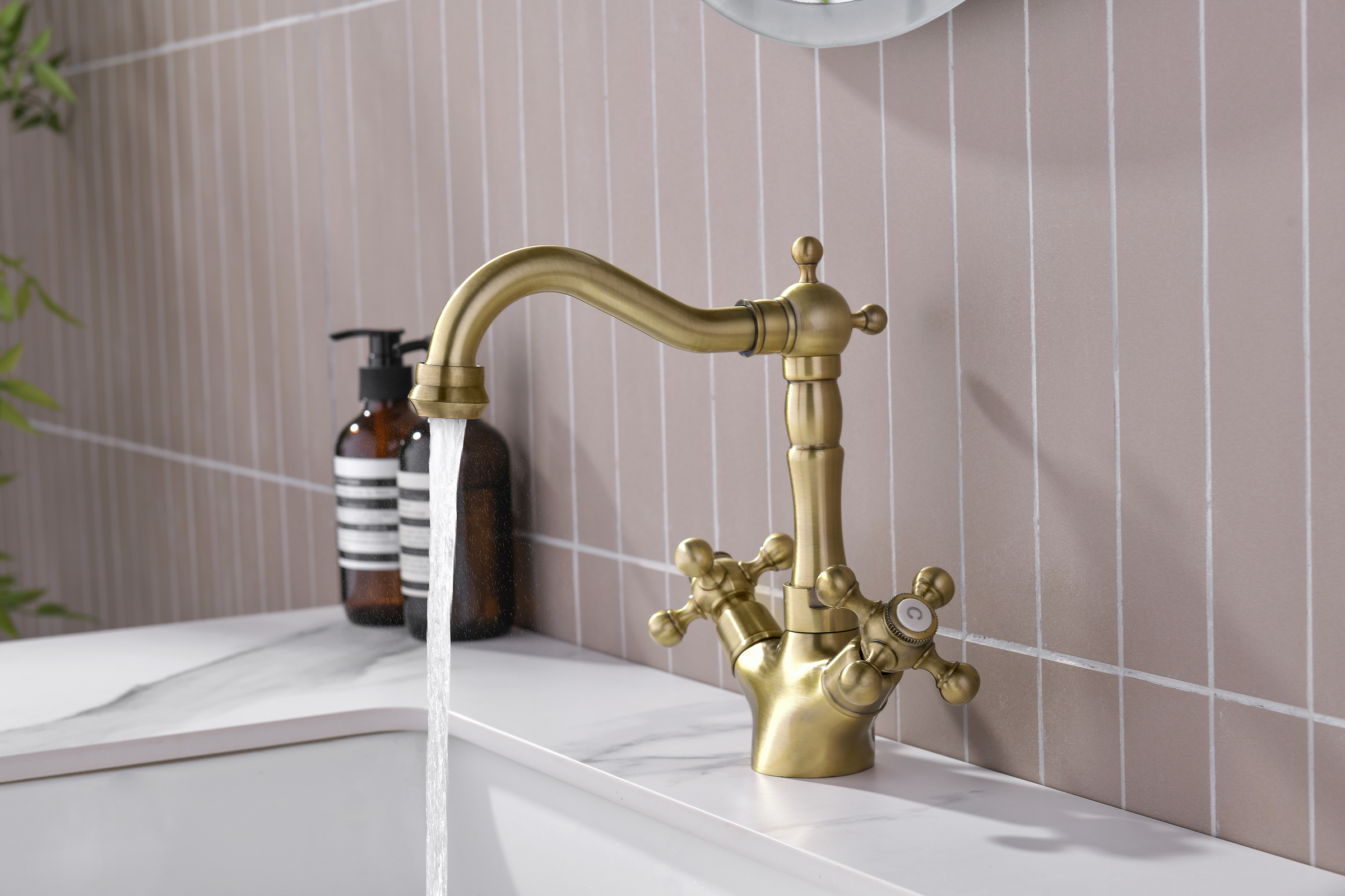 09112-D Смеситель двухвент. для умыв. (БРОНЗА)  GANZER  (10/1шт)