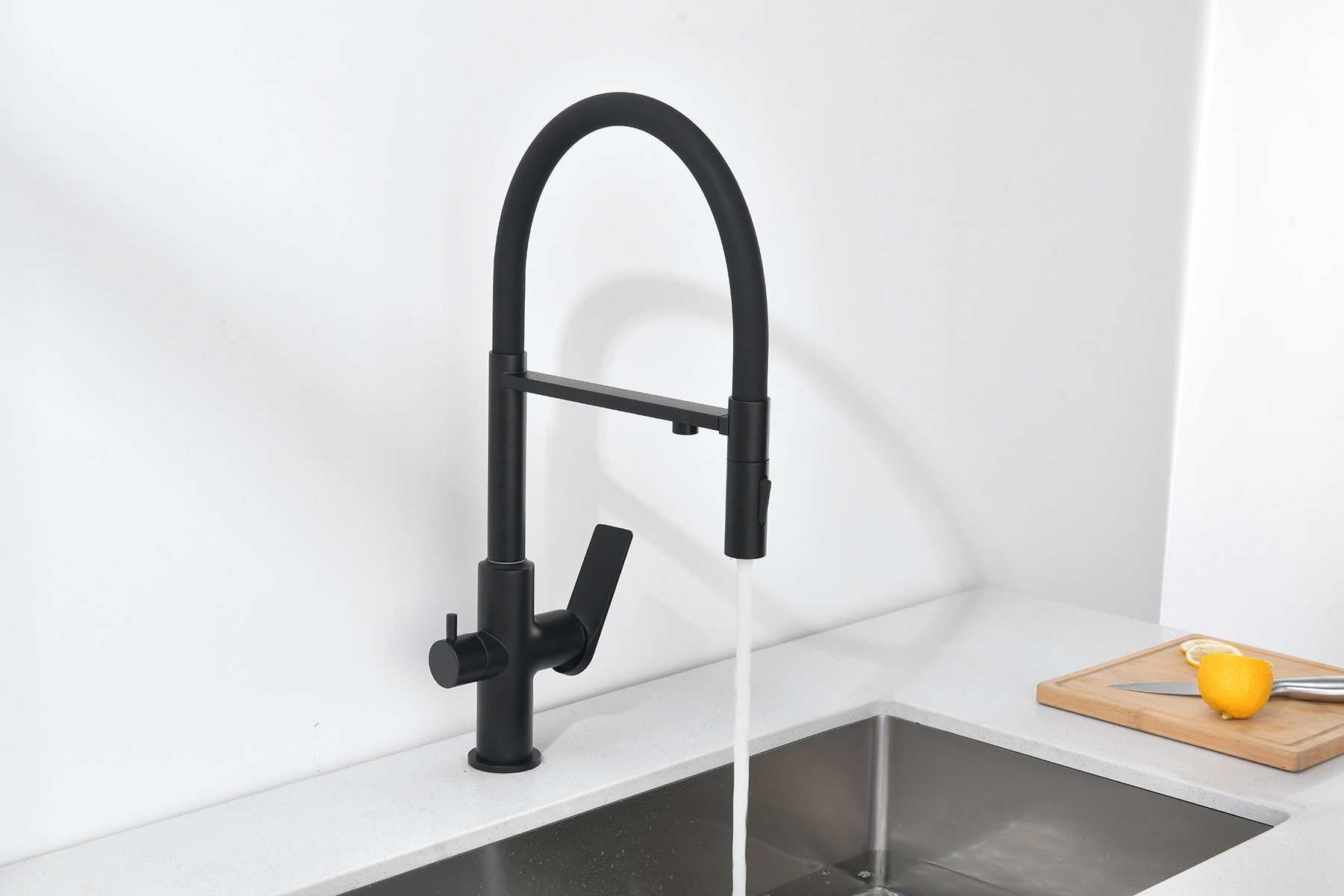 07127-C Смес. для кухни с гиб МАГ. изл. и под. фильт. (ЧЕР.+ЧЕР.) GANZER (10/1шт)