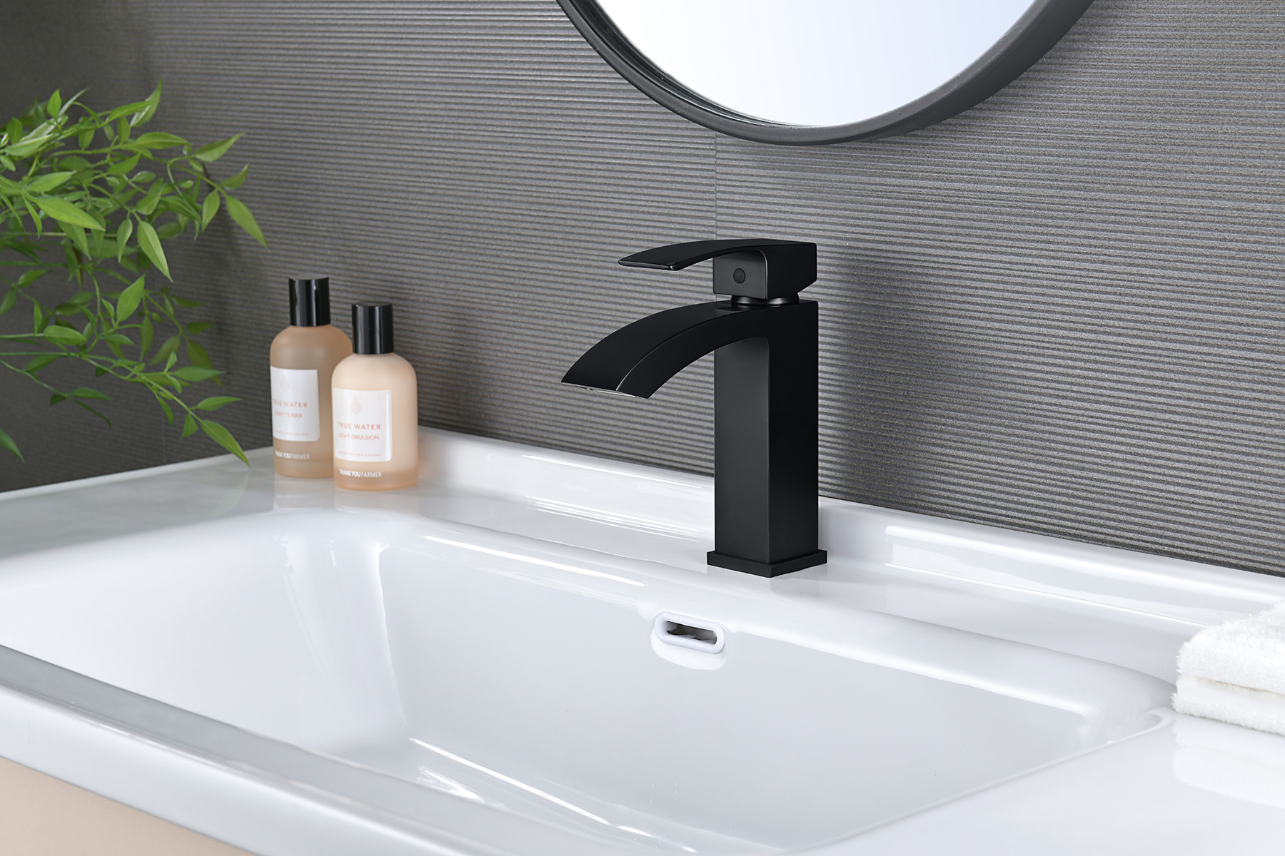 44111-C Смеситель од. для раковины (ЧЕРНЫЙ) GANZER (10/1шт)