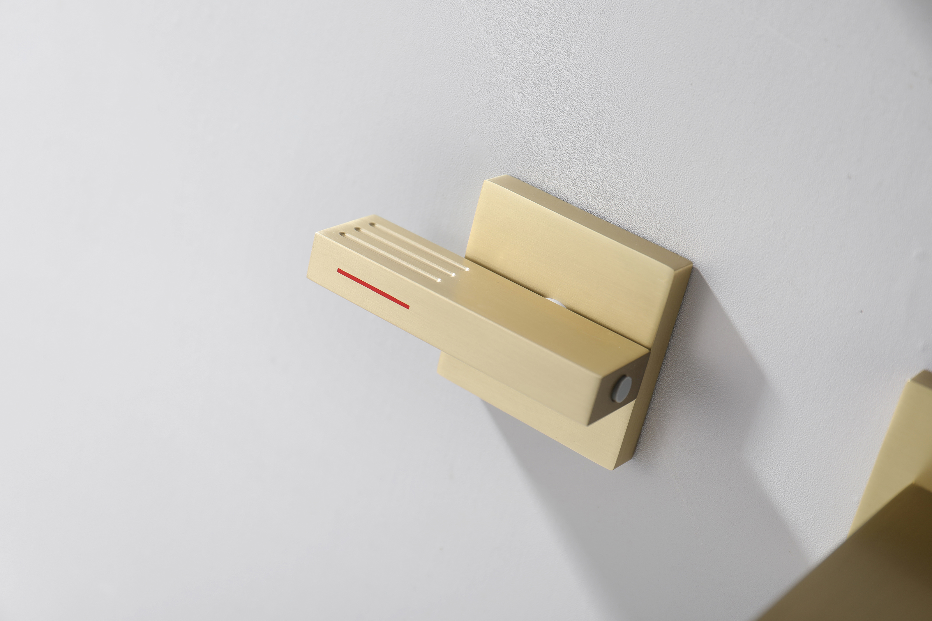 01144-S Смеситель встраиваемый для раковины (Мат. Золото) GANZER (8/1шт)