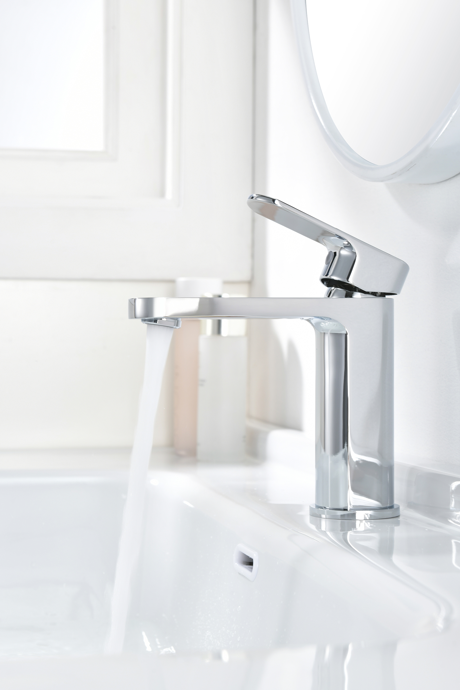 06111 Смеситель од. для раковины (ХРОМ) GANZER (10/1шт)