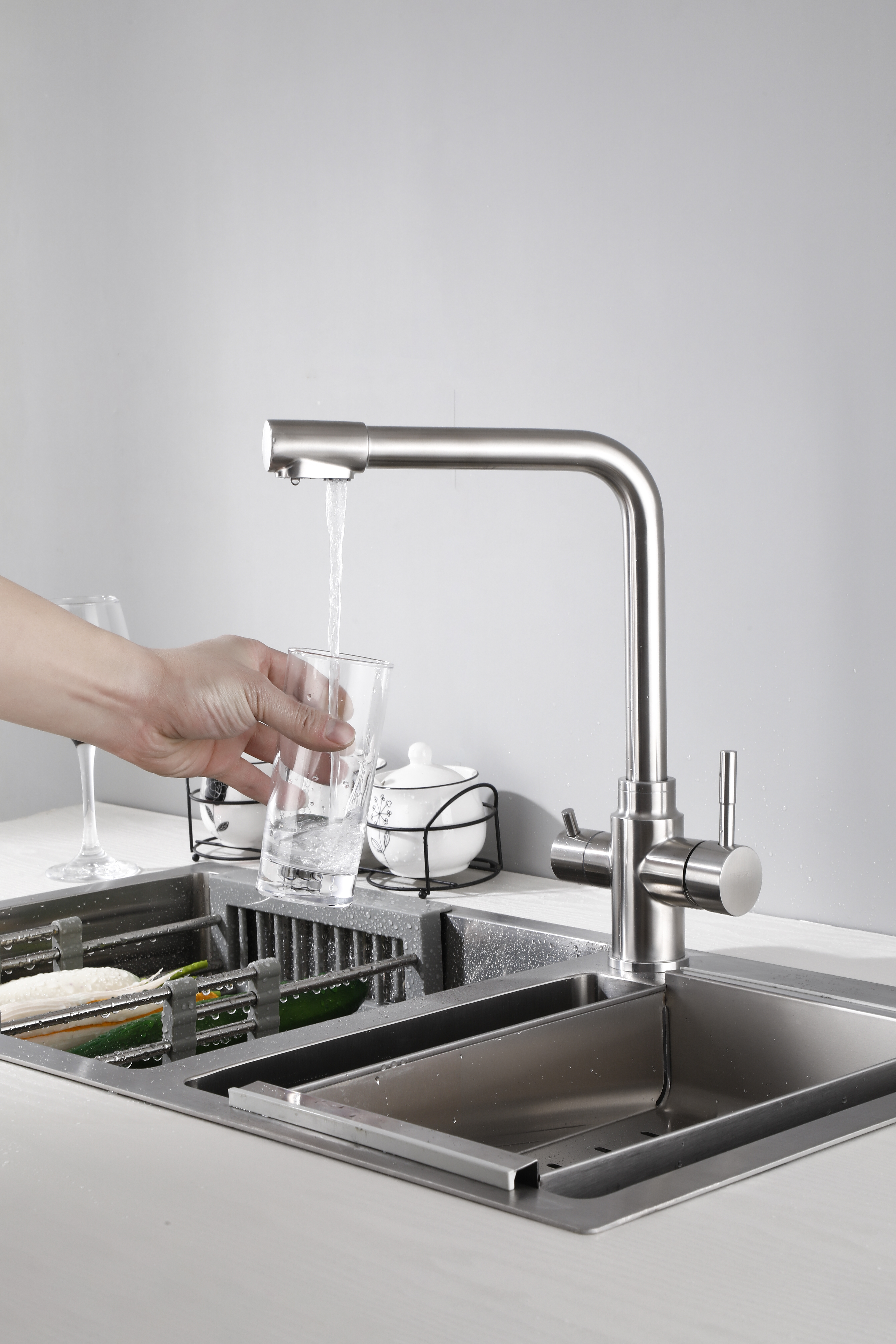 15085-G Смес. из НЕРЖ. для кух. под. фильт (САТИН) HANSEN  (10/1шт)