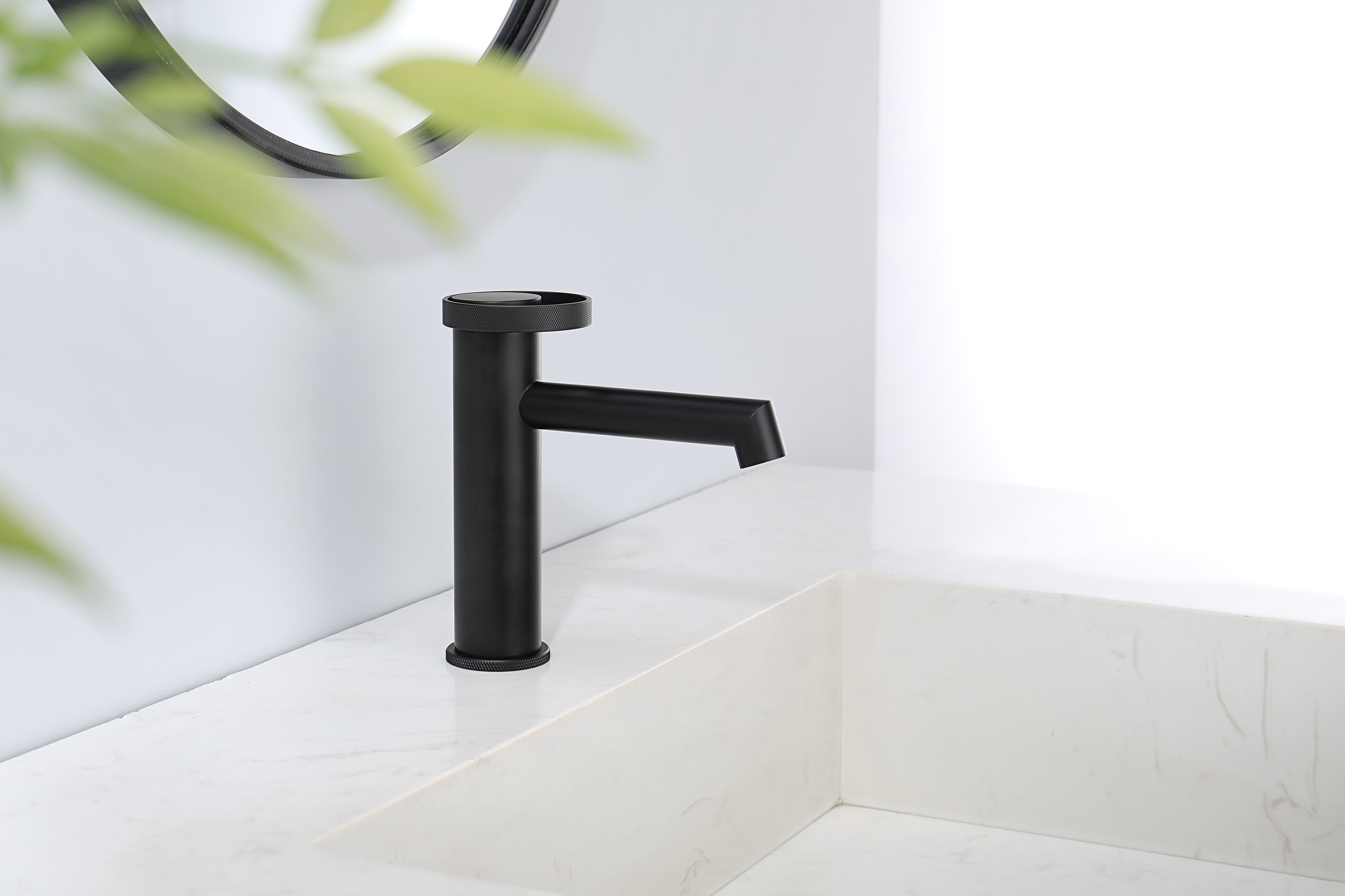 19111-C Смеситель од. для раковины (ЧЕРНЫЙ) GANZER (10/1шт)