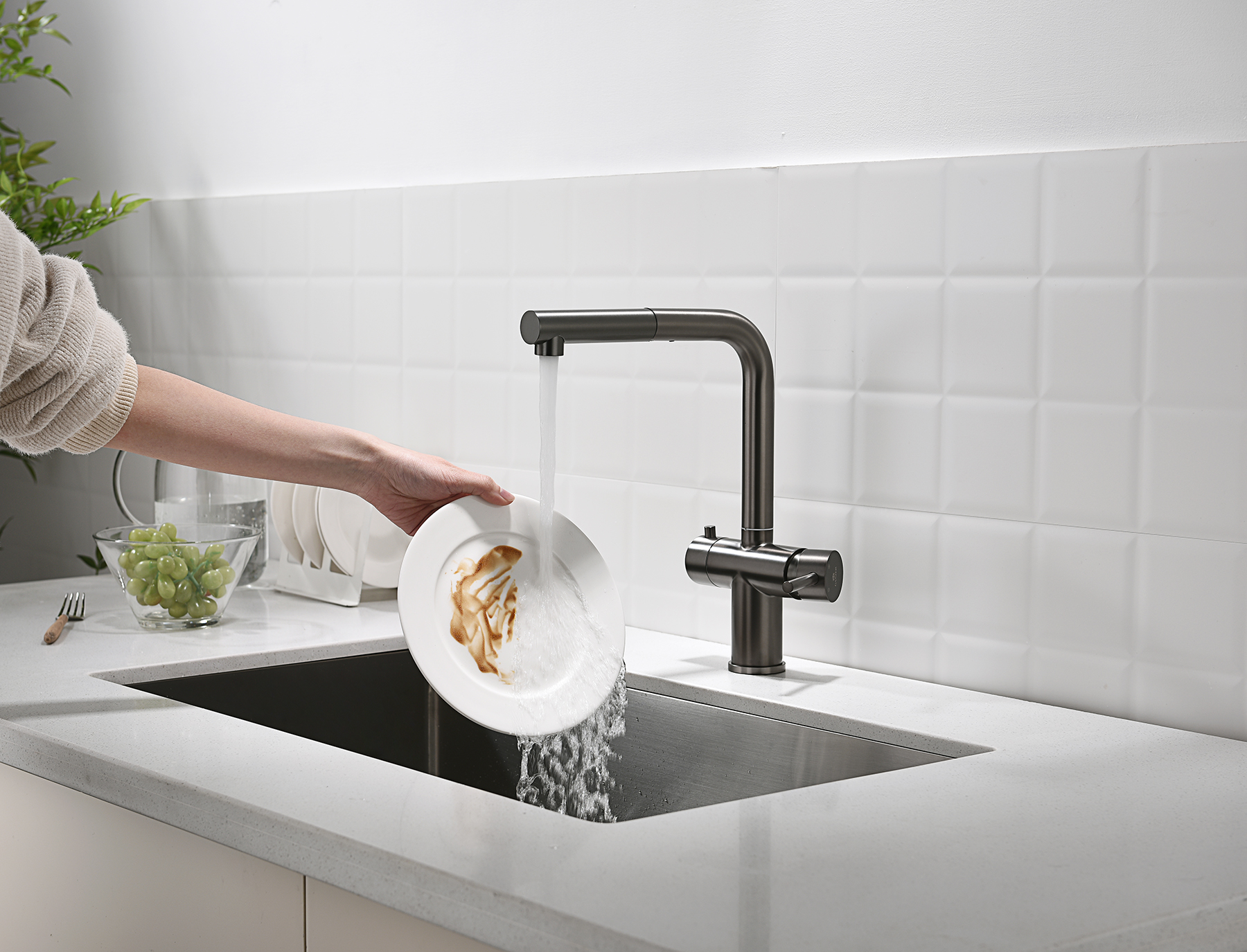 16036-Q Смес. од. для кухни с ВЫД. лейкой и подк. ФИЛЬТ. (ГРАФИТ)  GANZER (10/1шт)