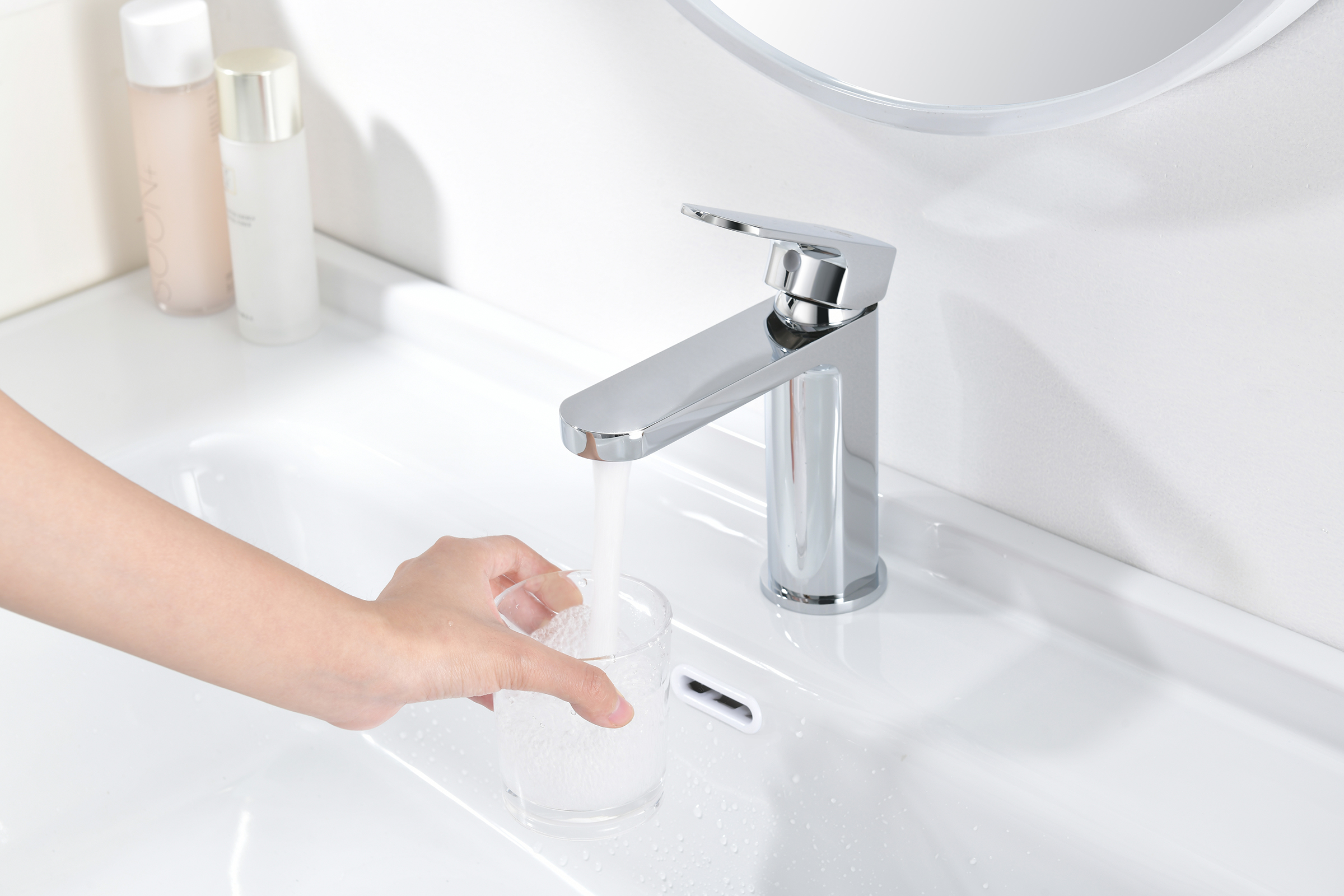 06111 Смеситель од. для раковины (ХРОМ) GANZER (10/1шт)