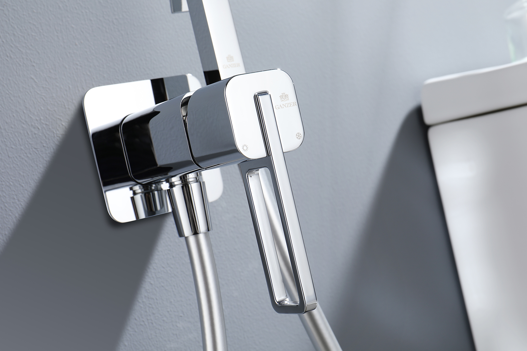 12157 Смеситель встраиваемый с ГИГ. душем (ХРОМ) GANZER (10/1шт)