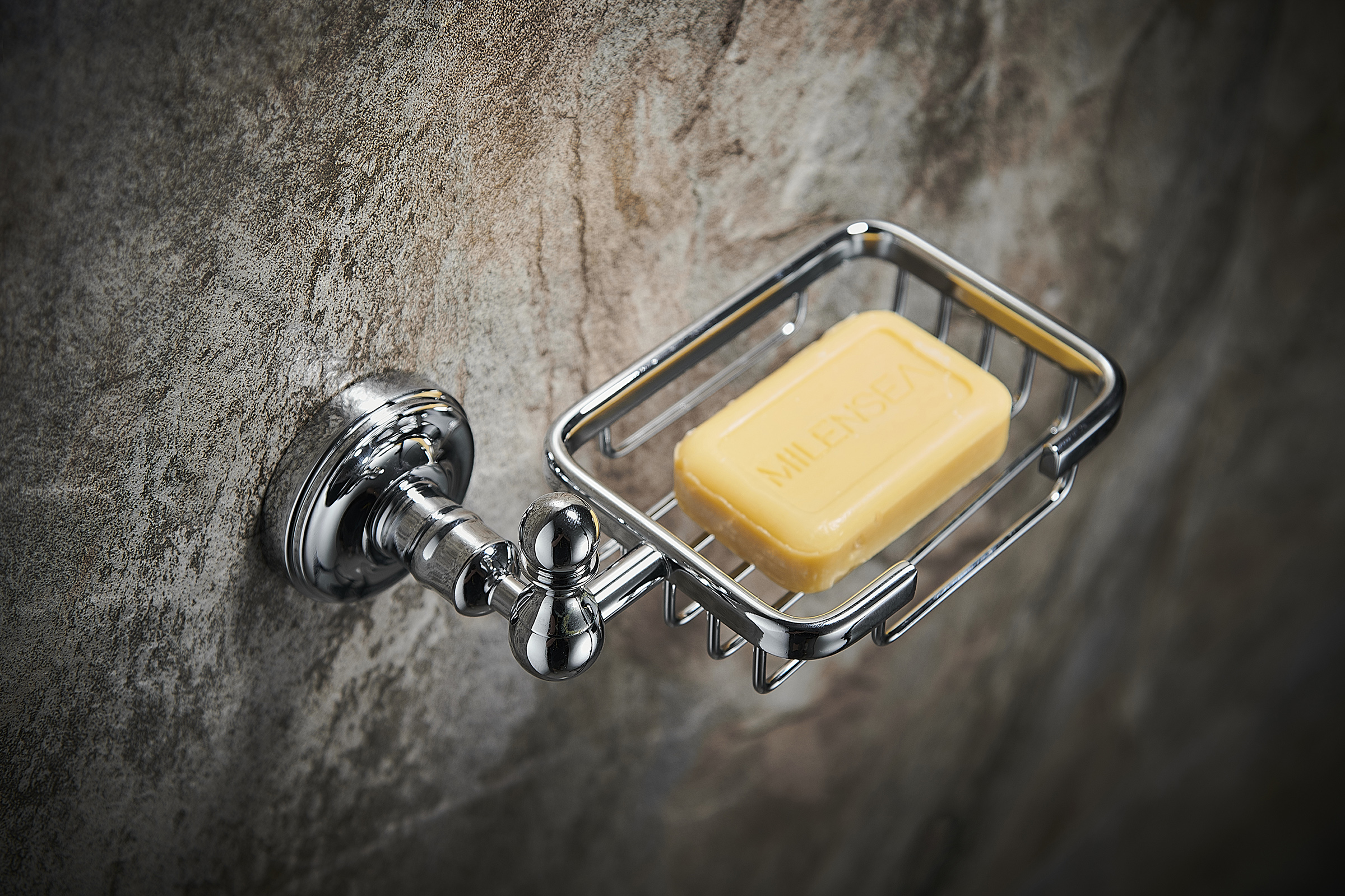 31022 Мыльница настенная решётка GANZER (20/1шт)