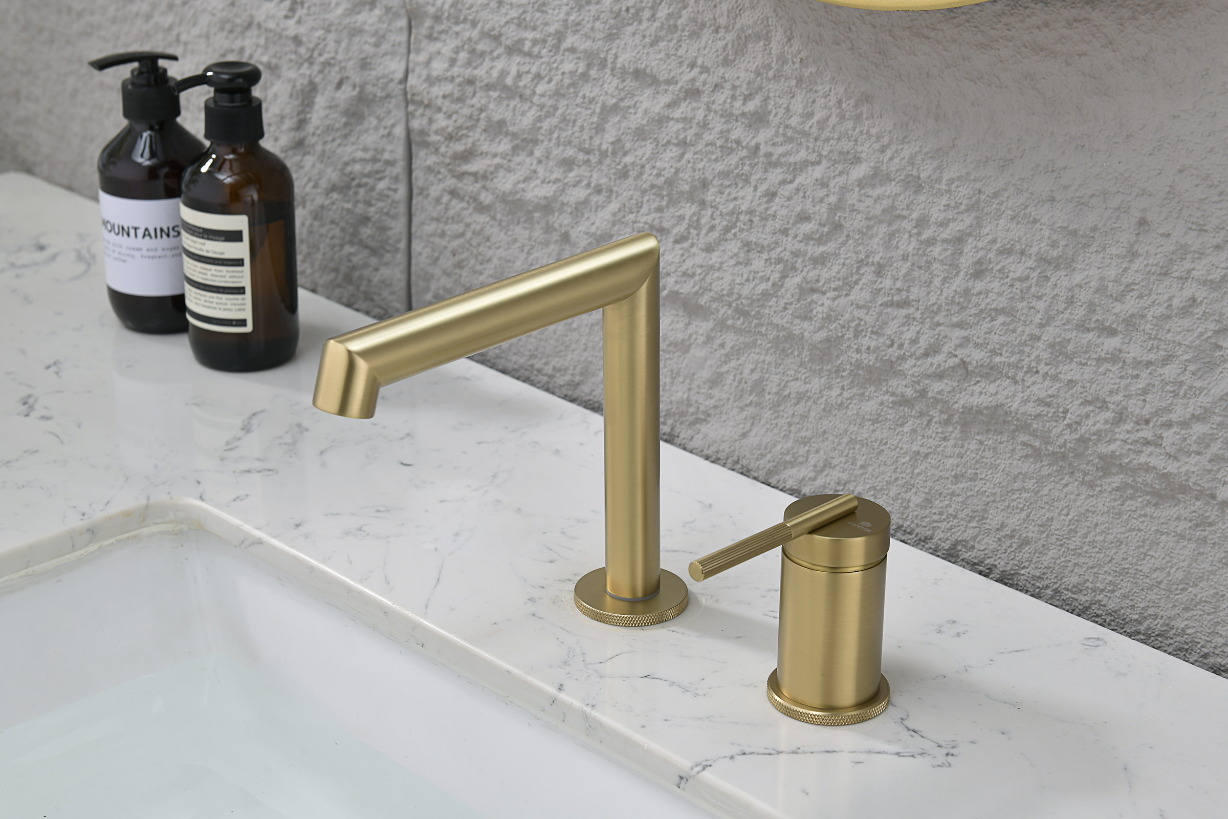 19114-S Смеситель на борт раковины (2-отв,Мат. Золото)  GANZER (10/1шт)