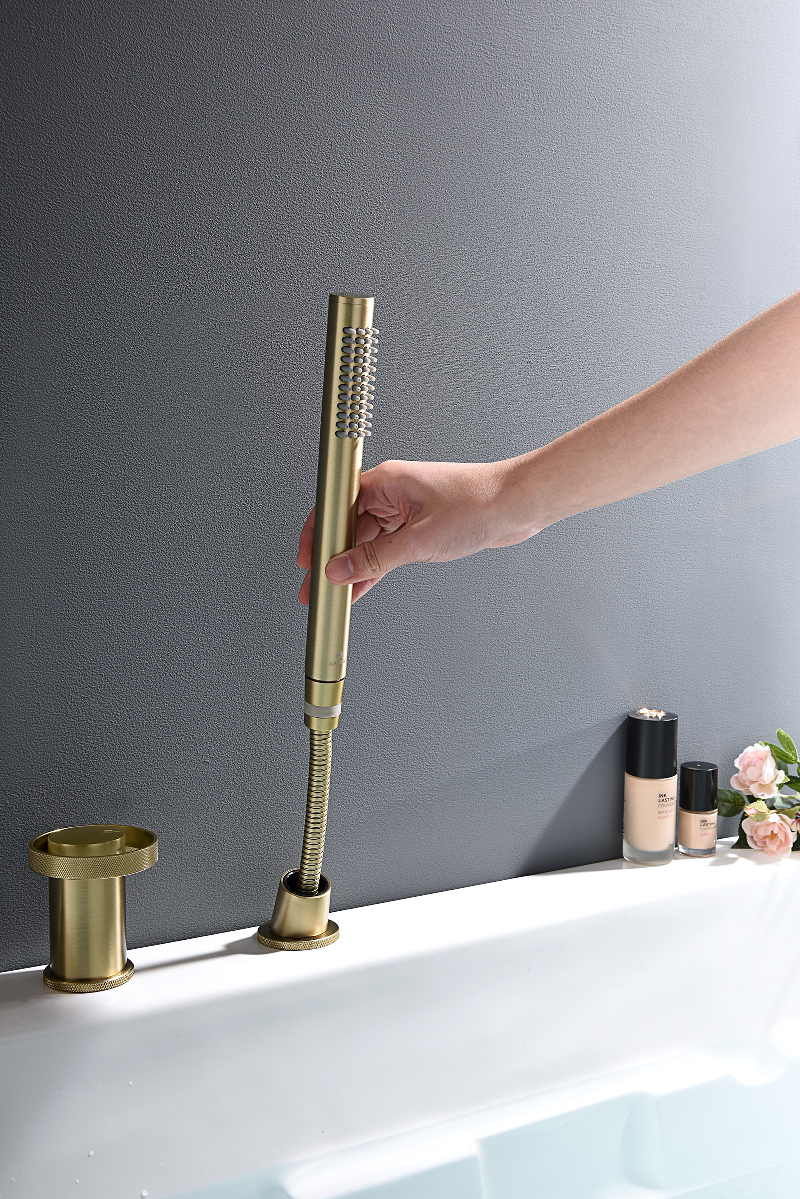 19133-S Смеситель на борт ванны (4-отв,Мат. Золото)  GANZER (6/1шт)