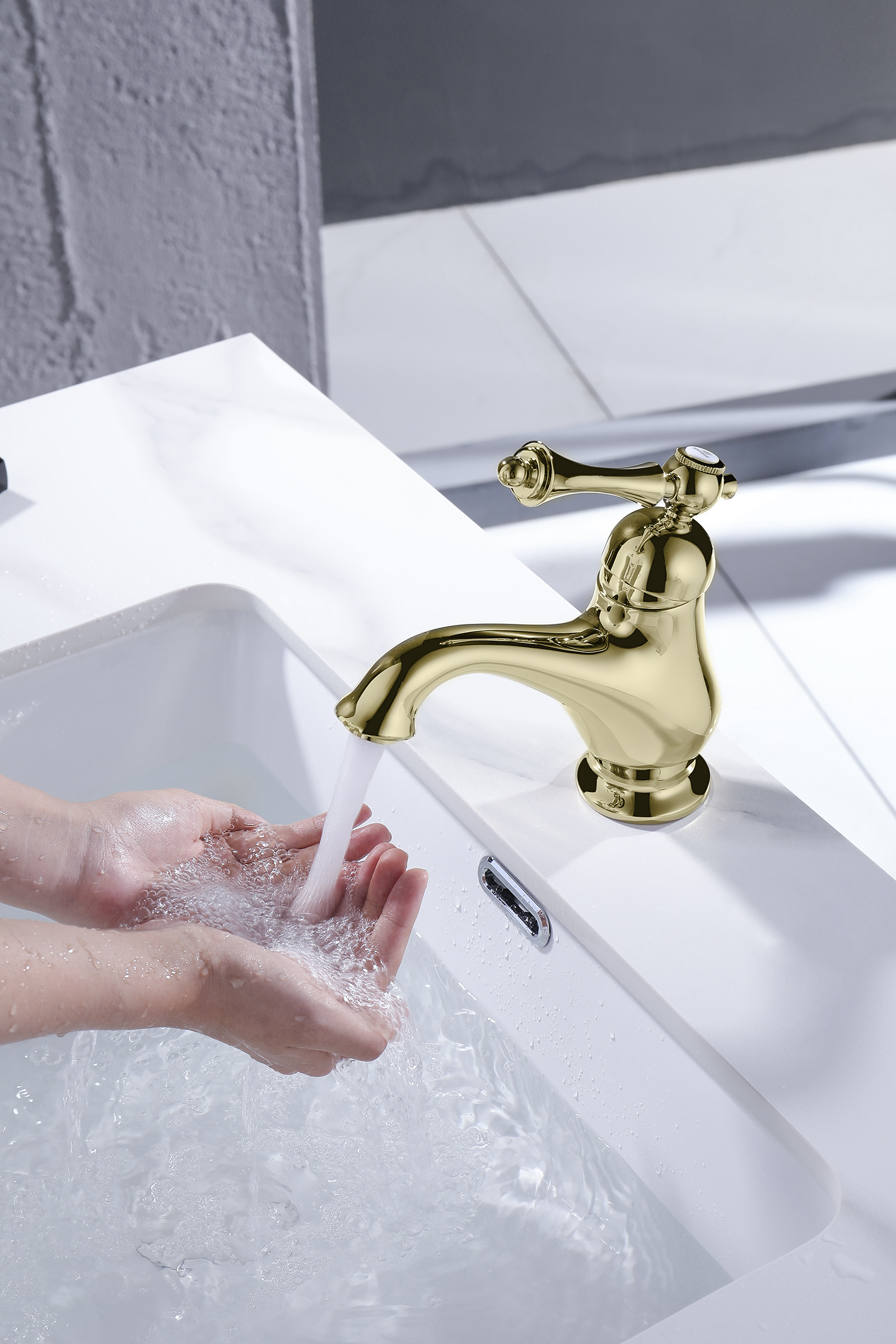 77111-E Смеситель для умывальника  (ЗОЛОТО)  GANZER (10/1шт)