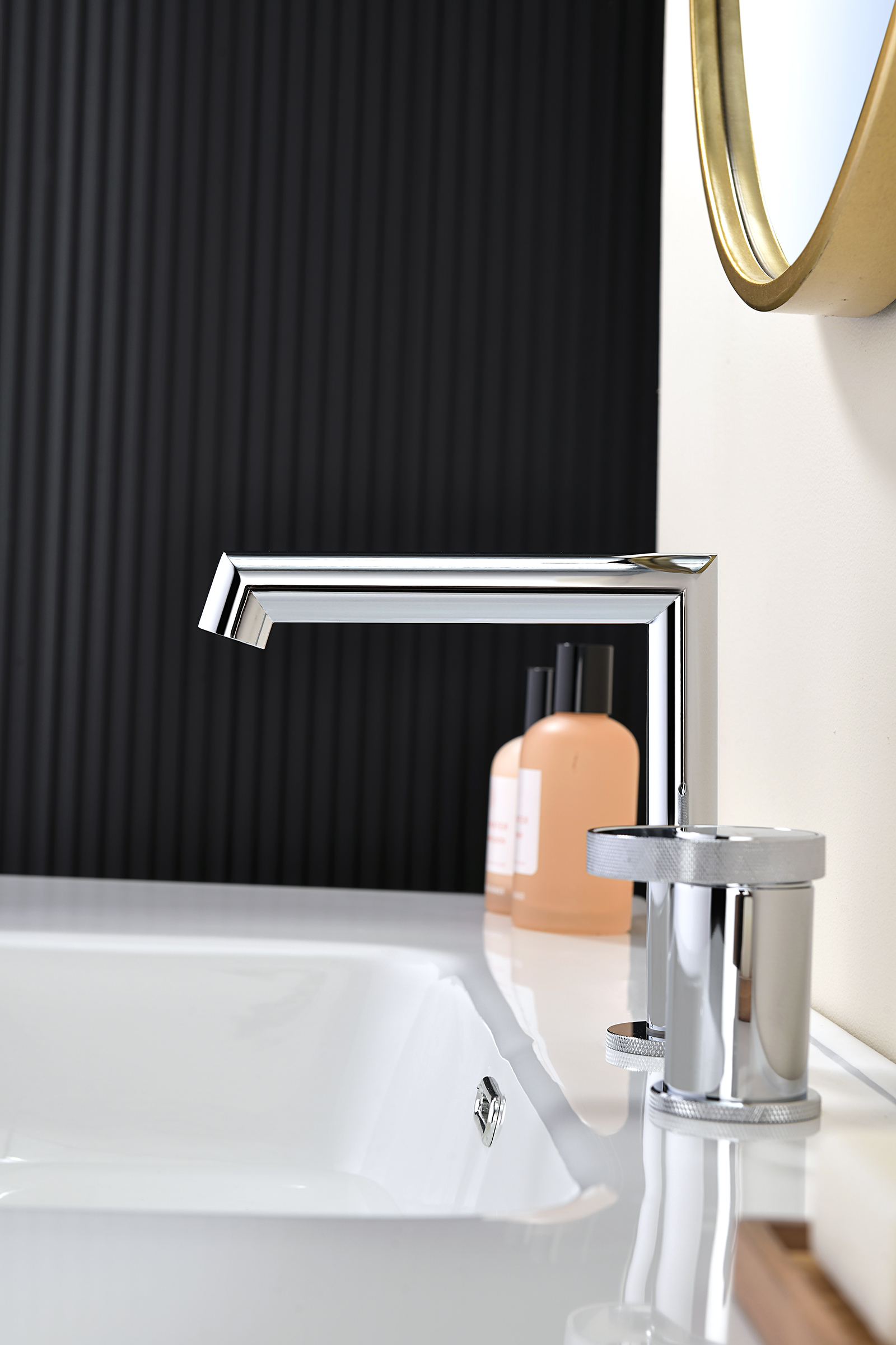 19114 Смеситель на борт раковины (2-отв,ХРОМ)  GANZER (10/1шт)